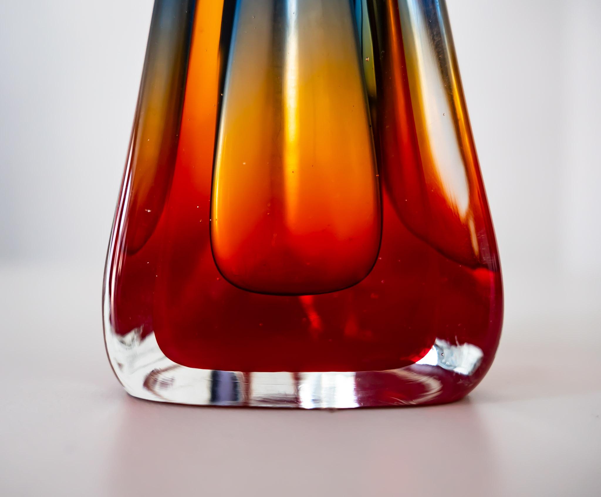 Colorful Murano Glass Sommerso Vase for Maestri Muranesi, Italy 1960s For Sale 3