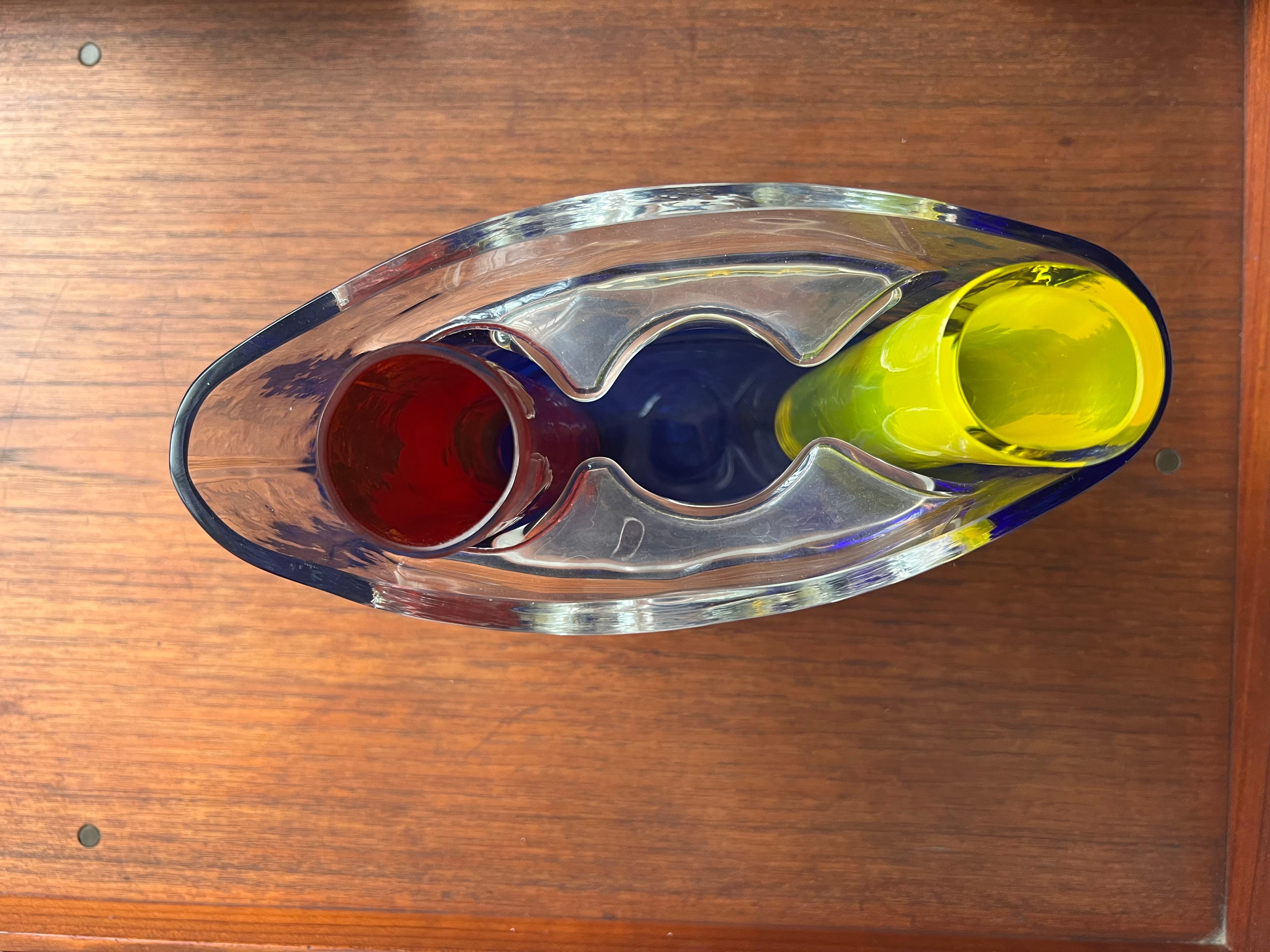 Vase sculptural de Murano par Alfredo Barbini, rouge, jaune, bleu en vente 4