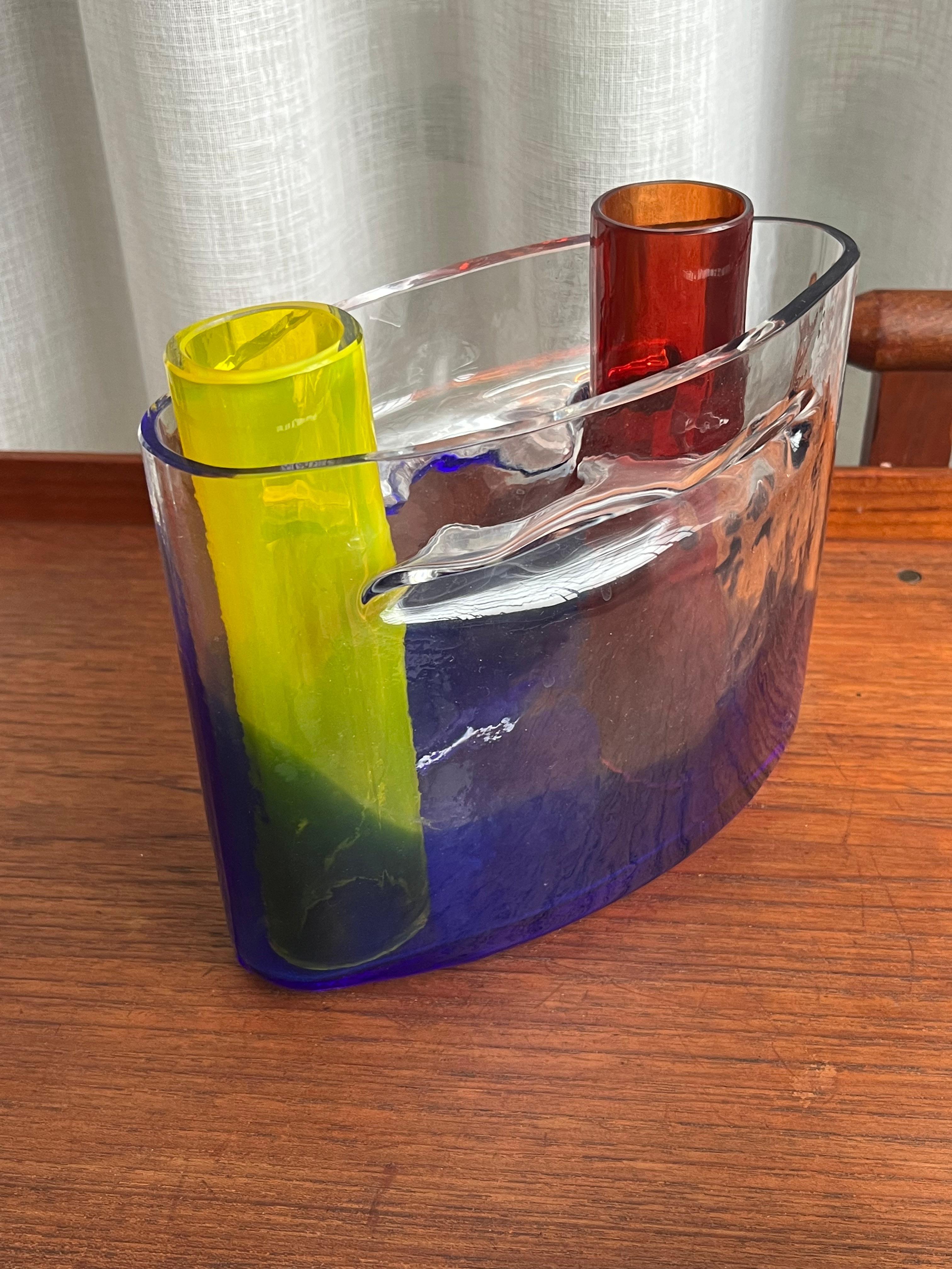 Vase sculptural de Murano par Alfredo Barbini, rouge, jaune, bleu en vente 5