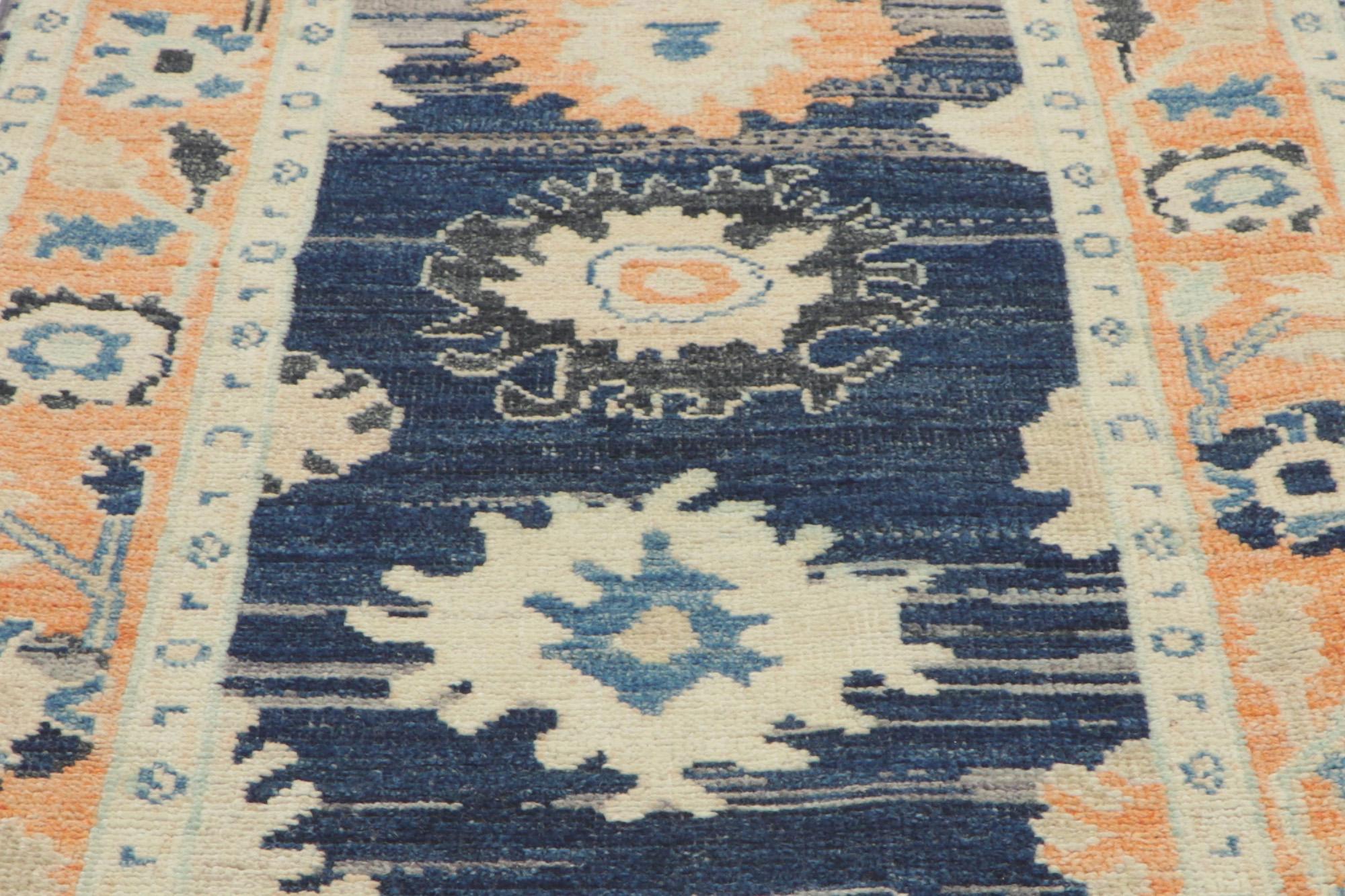 Colorful Oushak Runner, Modern Sophistication Meets Contemporary Elegance In New Condition For Sale In Dallas, TX