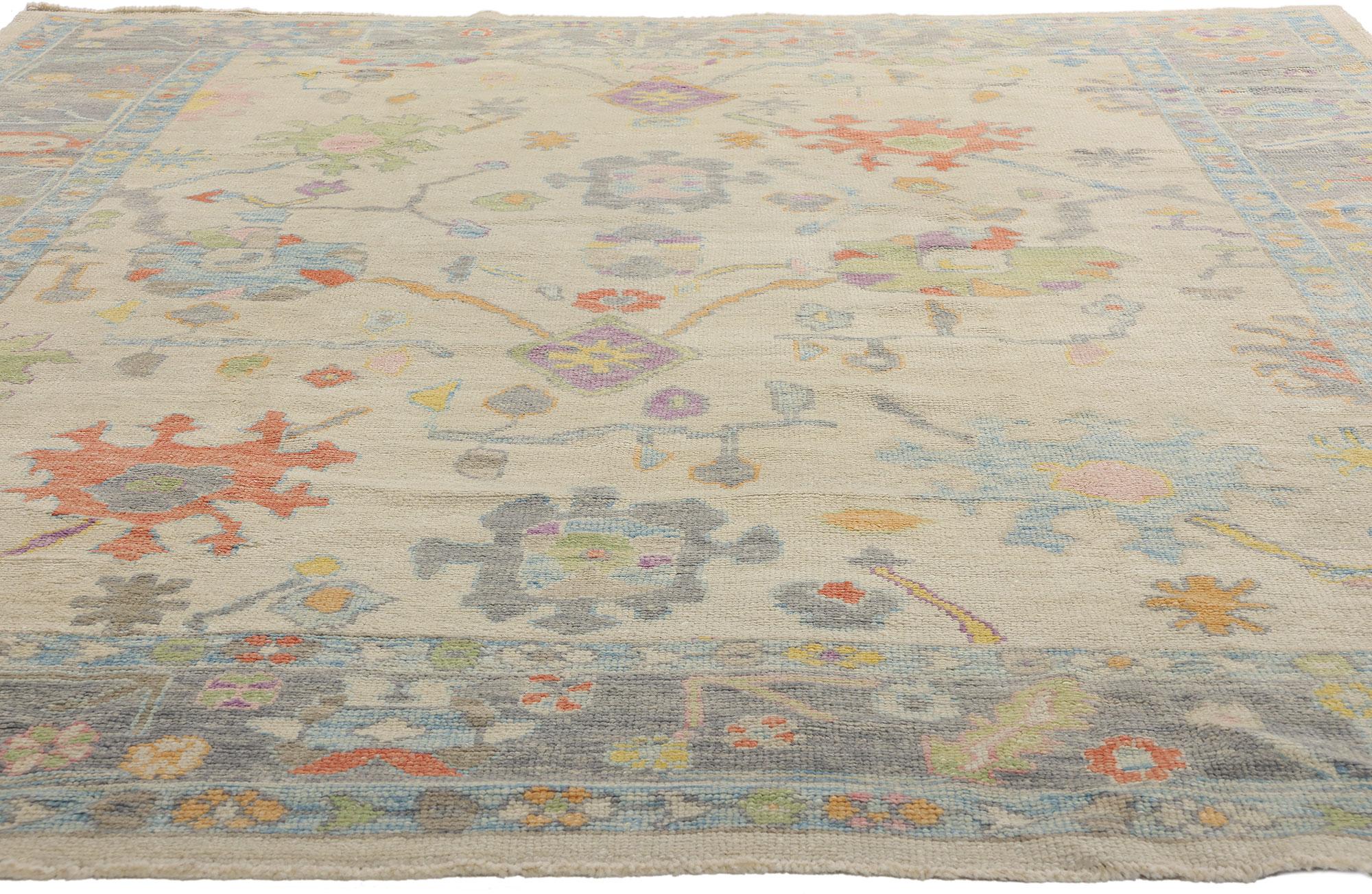 Grec classique Nouveau tapis turc Oushak moderne et coloré avec style transitionnel en vente