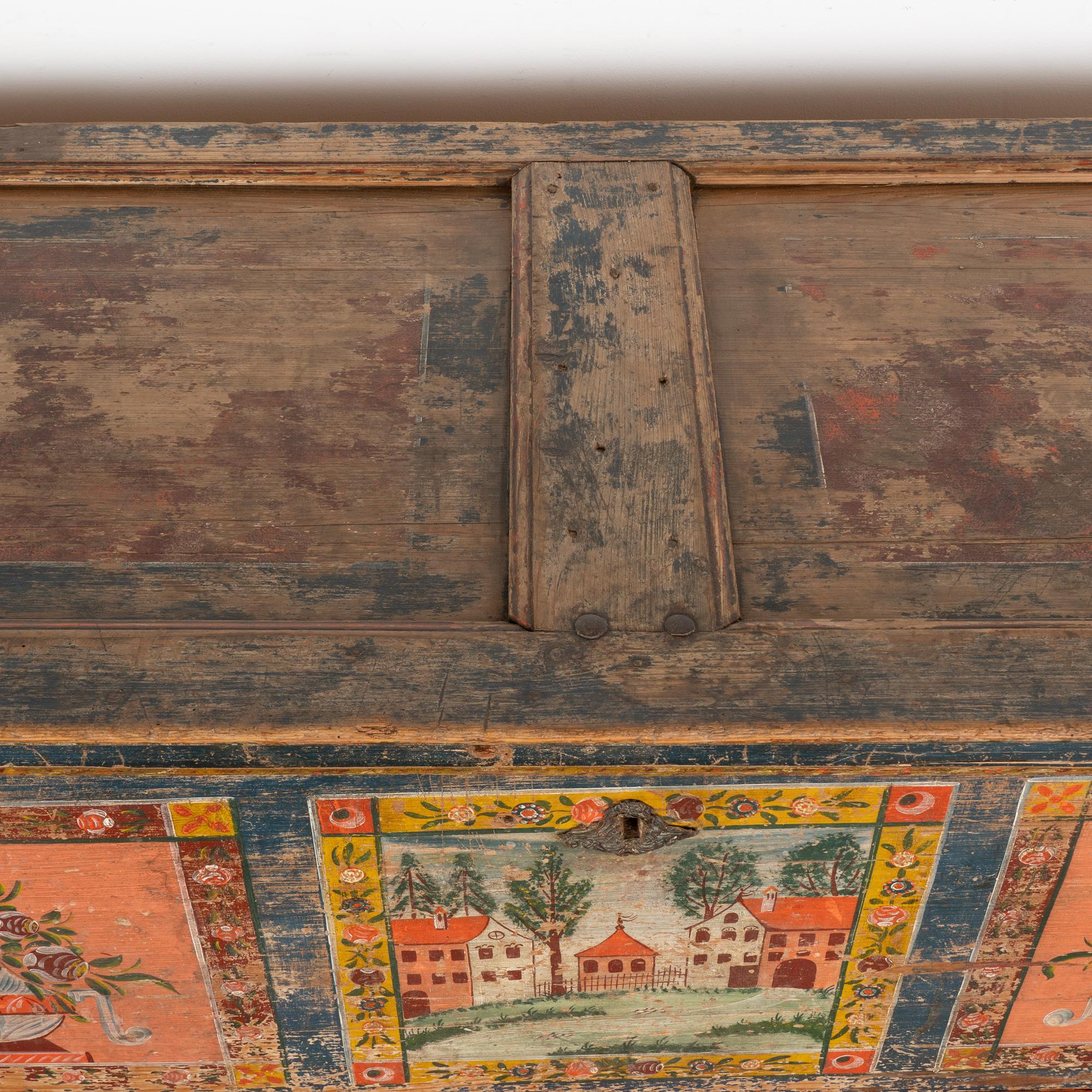 Bunte bemalte Besteck-Truhe mit flacher Platte, datiert 1803, Ungarn (19. Jahrhundert)