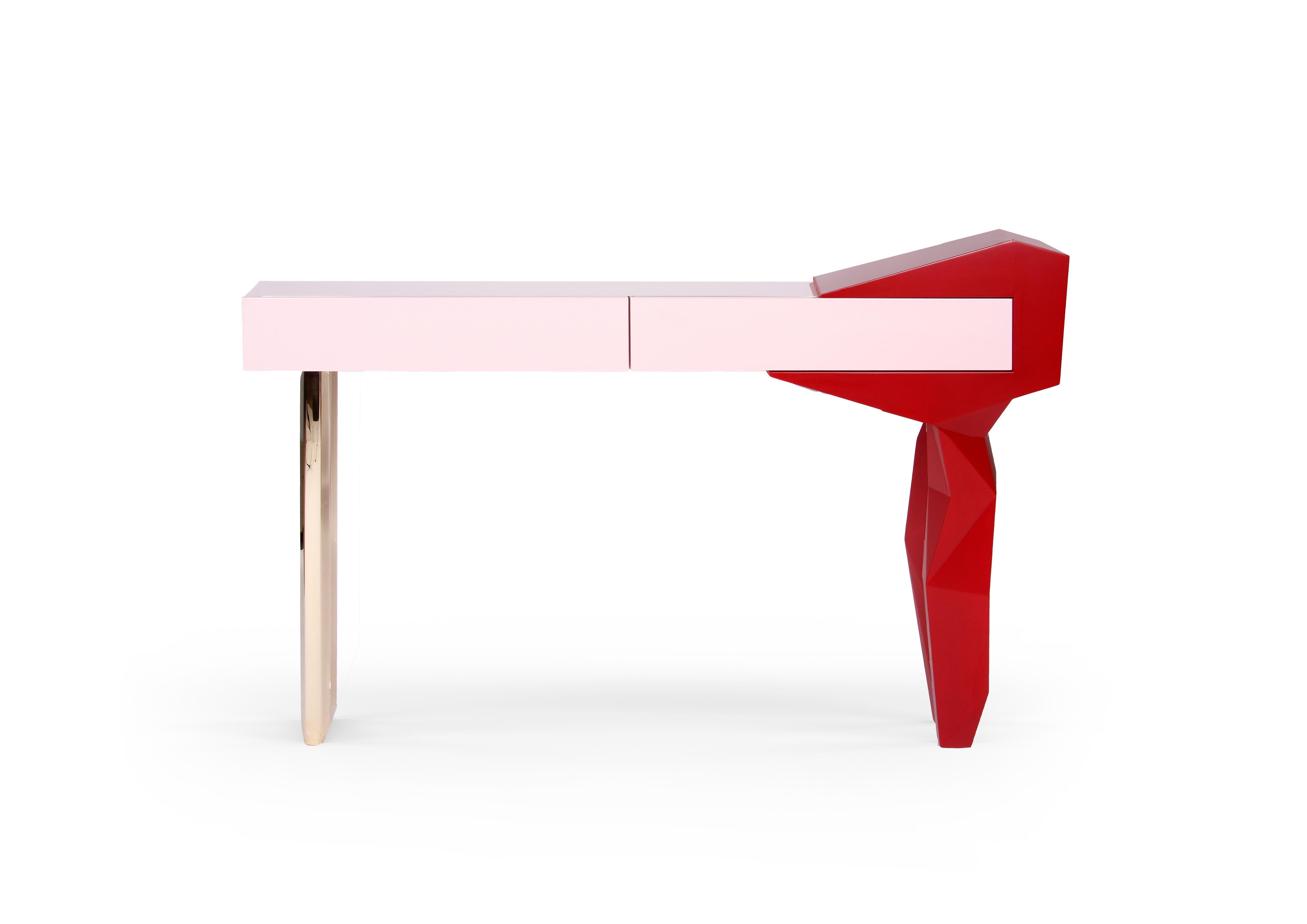 Colorful pink Rockconsole, Royal Stranger
Dimensions: Width 160cm, height 90cm, depth 50cm
Materials: lacquered body suspended by stainless steel coated in brass leg, docked on a matte bordeaux lacquered rock.

The concept of transformation and