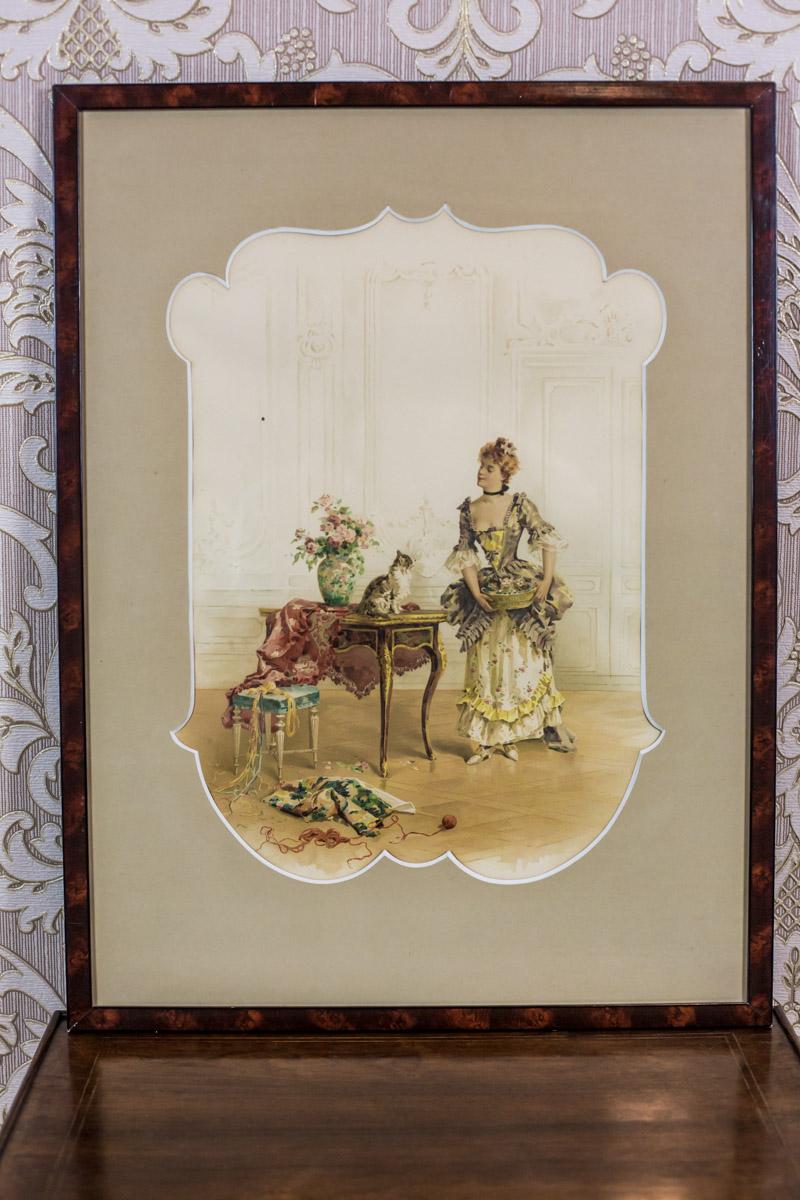 We present you one of two prints from the series with the depiction of a genre scene that refers to the Rococo style.
The whole is framed in a decorative passe-partout and a frame with glass.

Presented item is in very good condition.