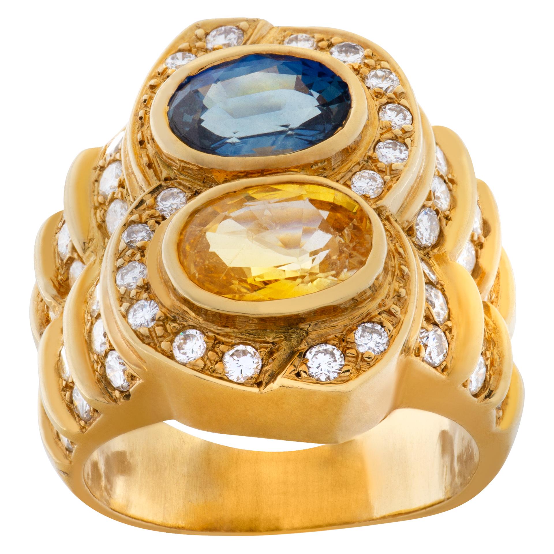 Set aus farbenfrohem Ring und Ohrringen, mit ovalem Citrin im Brillantschliff, blauem Topas und Ohrring im Angebot 1