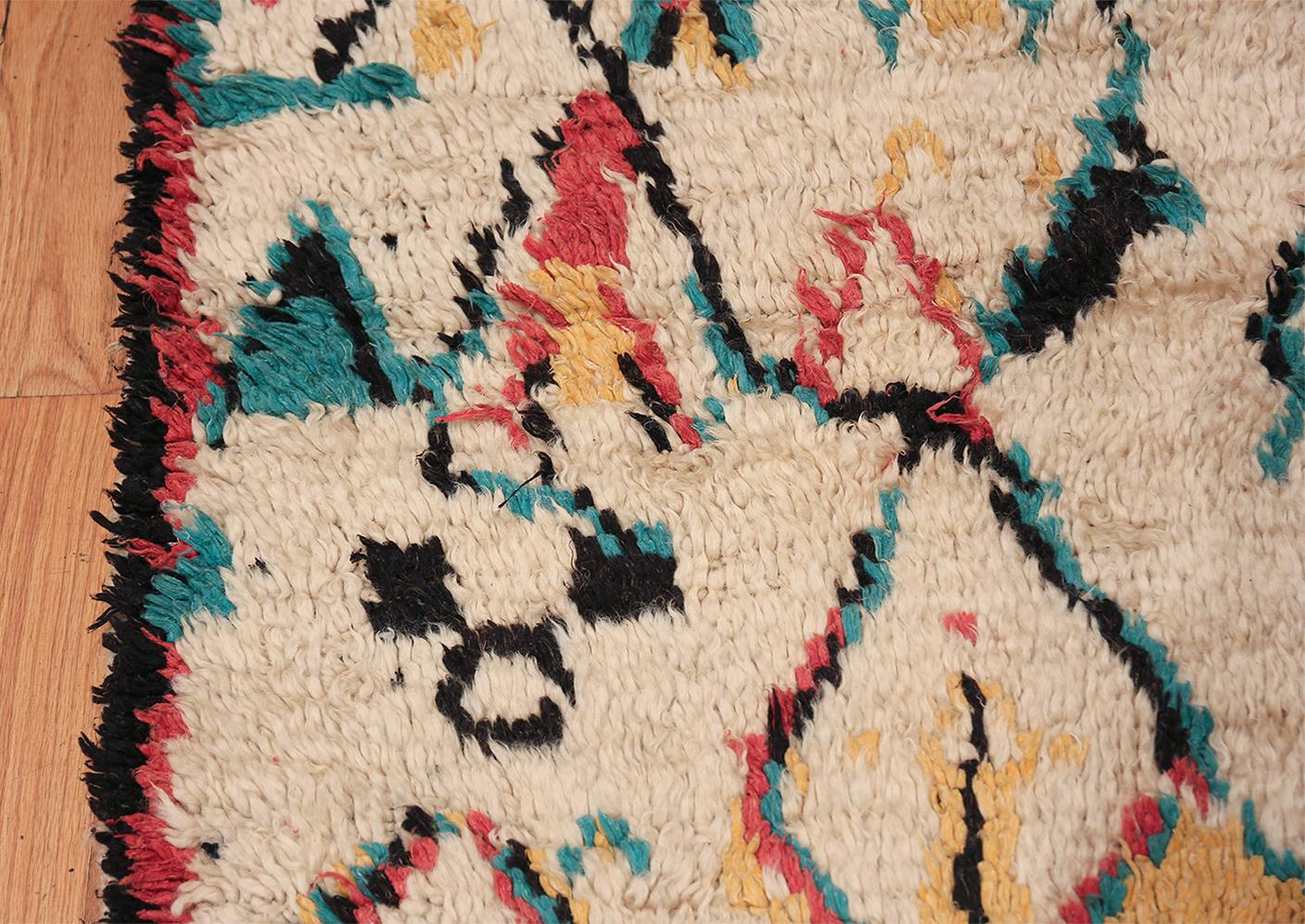 Colorful Small Size Vintage Moroccan Rug. Size: 4 ft 2 in x 7 ft In Excellent Condition In New York, NY