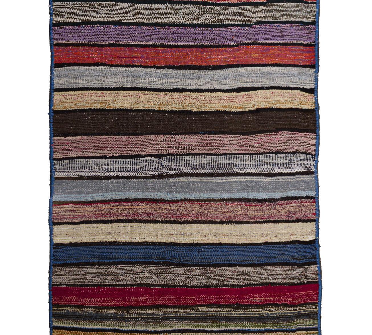 Bunt gestreifter Läufer Teppich 4 ft x 10 ft - im Zustand „Hervorragend“ im Angebot in Dallas, TX