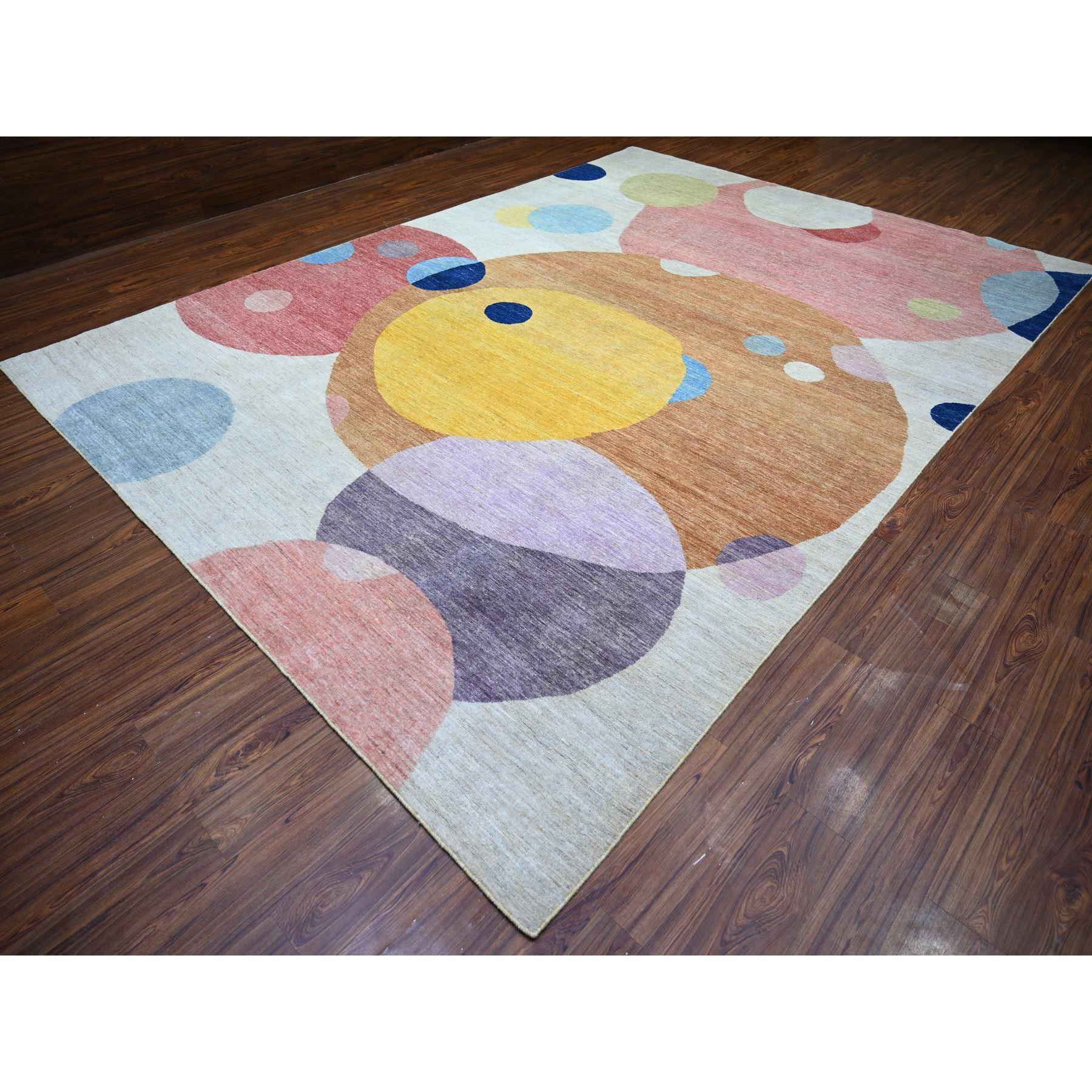 Handgeknüpfter orientalischer Teppich aus 100 % Wolle mit buntem The Circles Design mit pflanzlichen Farbstoffen (Afghanisch) im Angebot