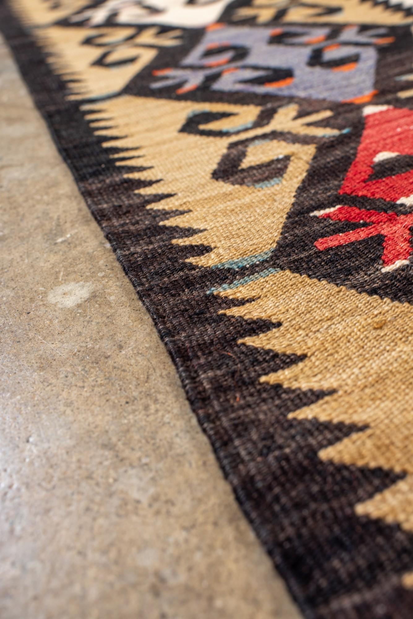 Lana Kilim turco tribale colorato con motivo dell'albero della vita in vendita