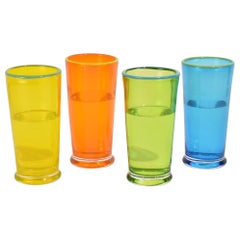 Set di bicchieri colorati
