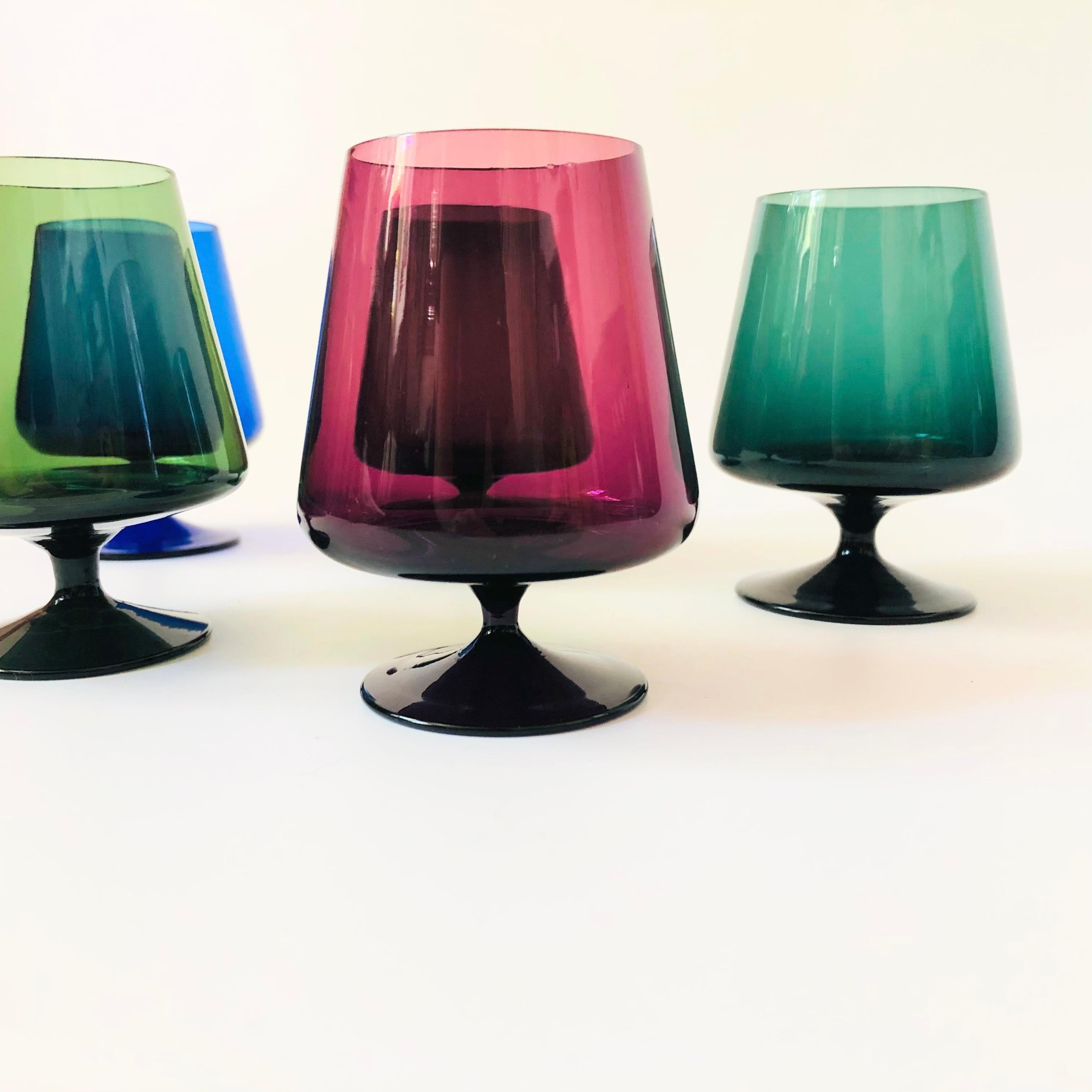 Cordiali Vintage colorati - Set di 5 pezzi In condizioni buone in vendita a Fairfield, CA