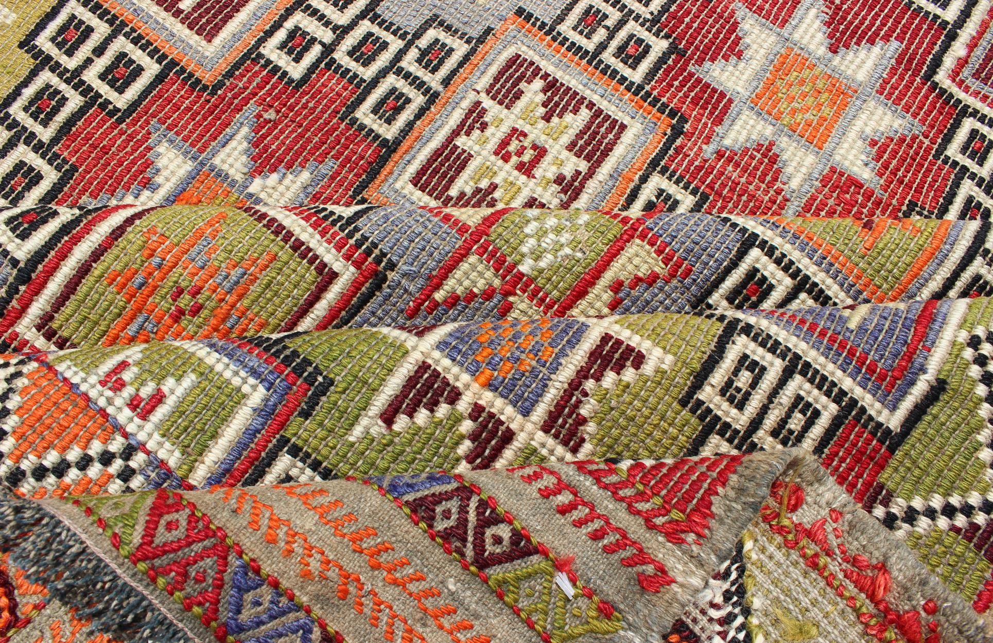 Colorful Vintage Kilim Embroidered Jajeem with Star Design in Green, Blue & Red In Excellent Condition For Sale In Atlanta, GA