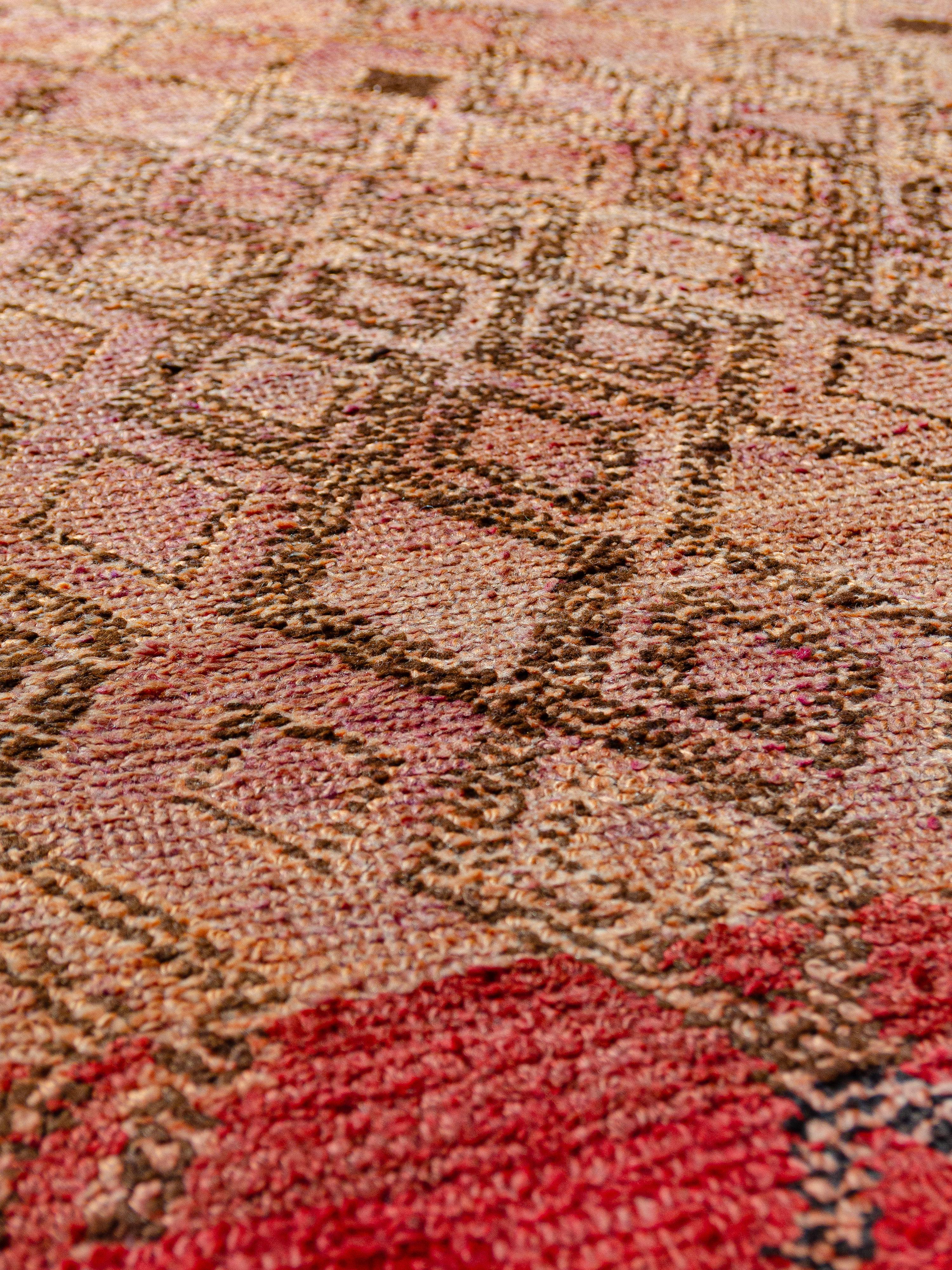Tribal Tapis marocain vintage coloré Beni M'Rirt Curated By Breuckelen Berber en vente