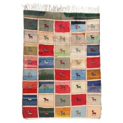 Tappeto persiano vintage a scacchiera Gabbeh colorato con motivi animali
