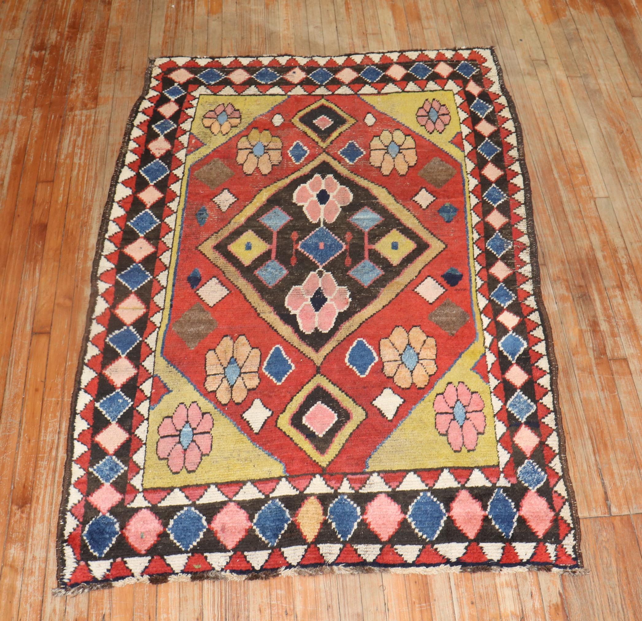Bunter Vintage-Perser Gabbeh-Teppich (Moderne der Mitte des Jahrhunderts) im Angebot
