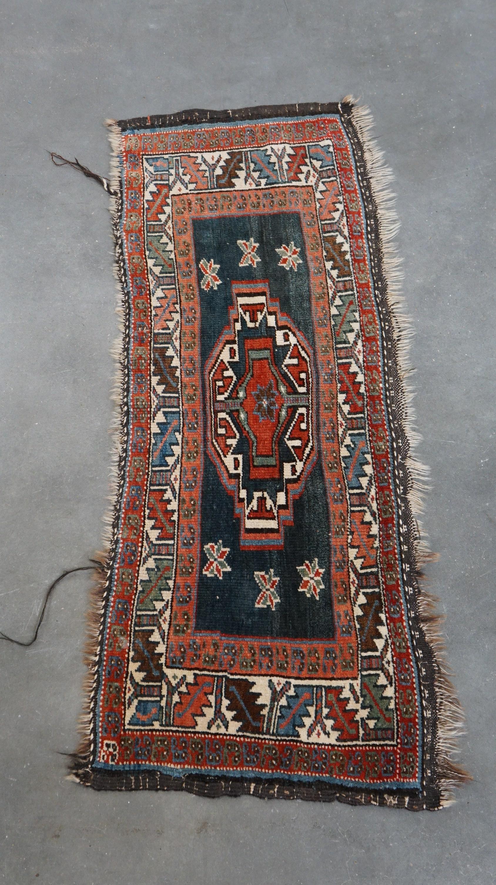 Bunter Vintage-Teppich/ Läufer im orientalischen Stil 102x38cm (Handgewebt) im Angebot