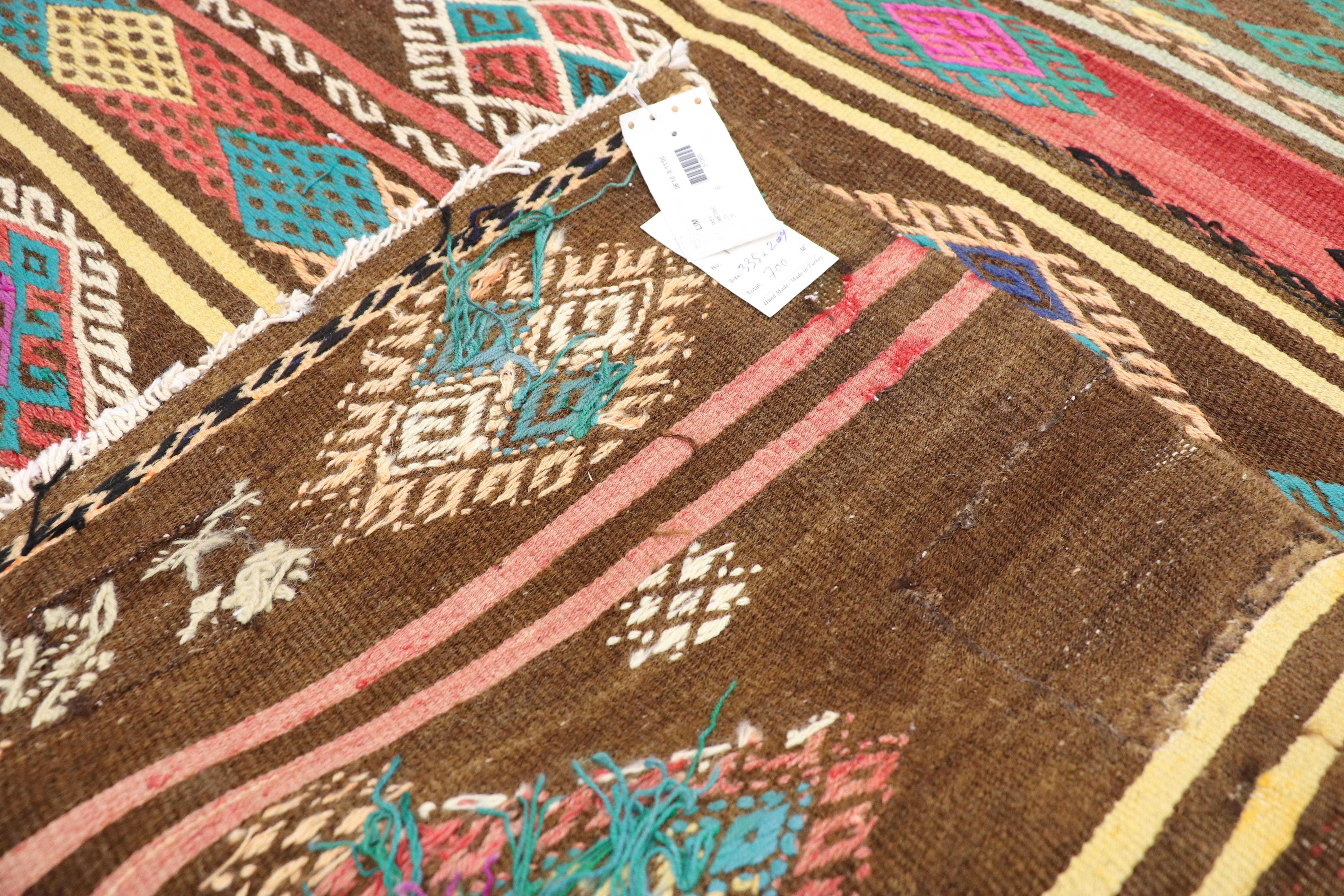 20th Century Colorful Vintage Turkish Balikesir Jajim Kilim rug with Boho Tribal Style For Sale
