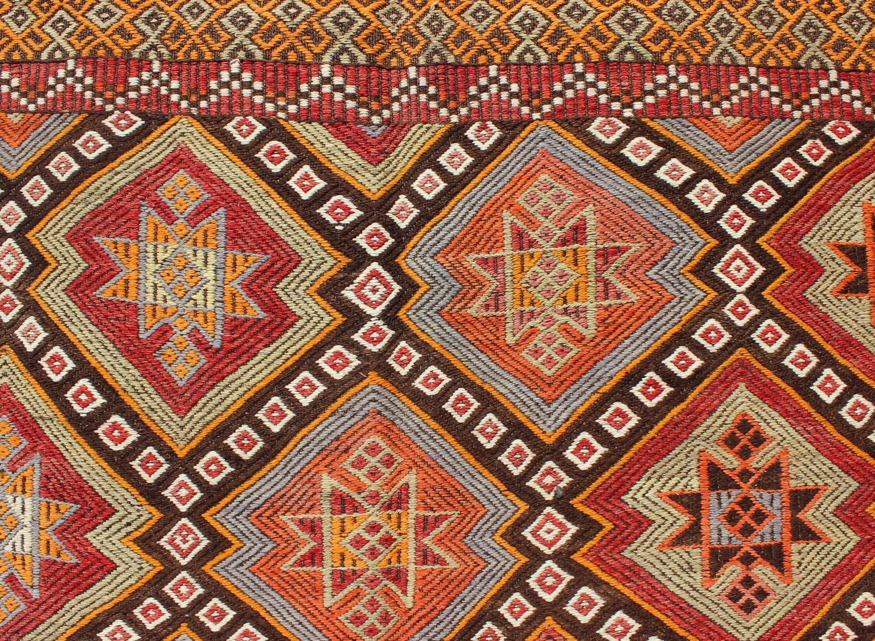 Colorful Vintage Turkish Embroidered Flat-Weave Kilim Rug for Modern Interiors For Sale 2