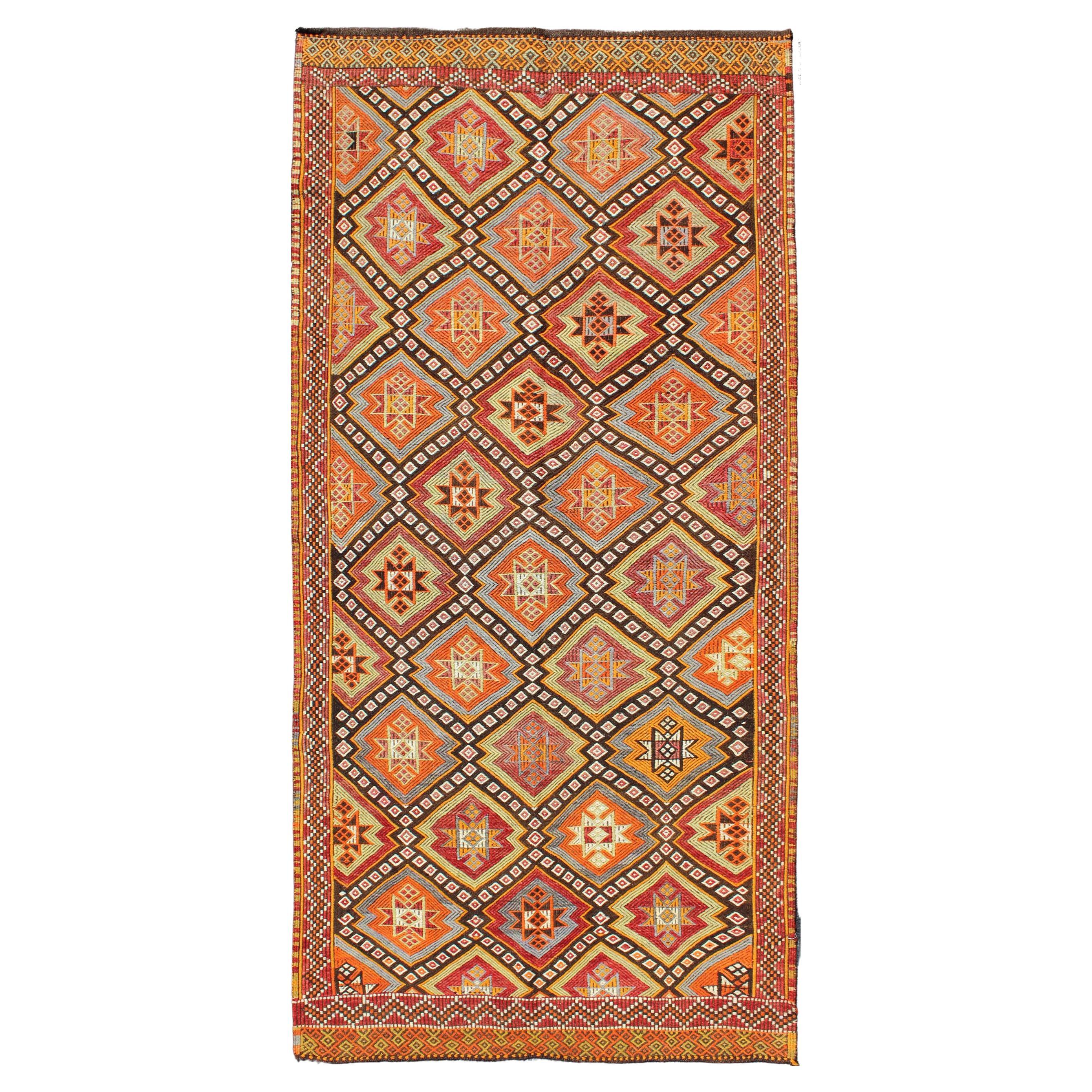 Colorful Vintage Turkish Embroidered Flat-Weave Kilim Rug for Modern Interiors