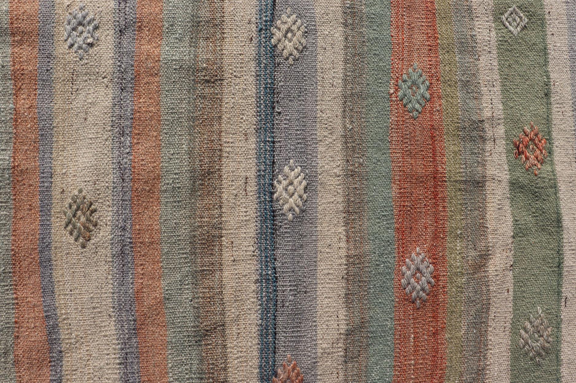 Rug & Kilim turc coloré à tissage plat et à rayures géométriques 3'4 x 4'7 Bon état - En vente à Atlanta, GA