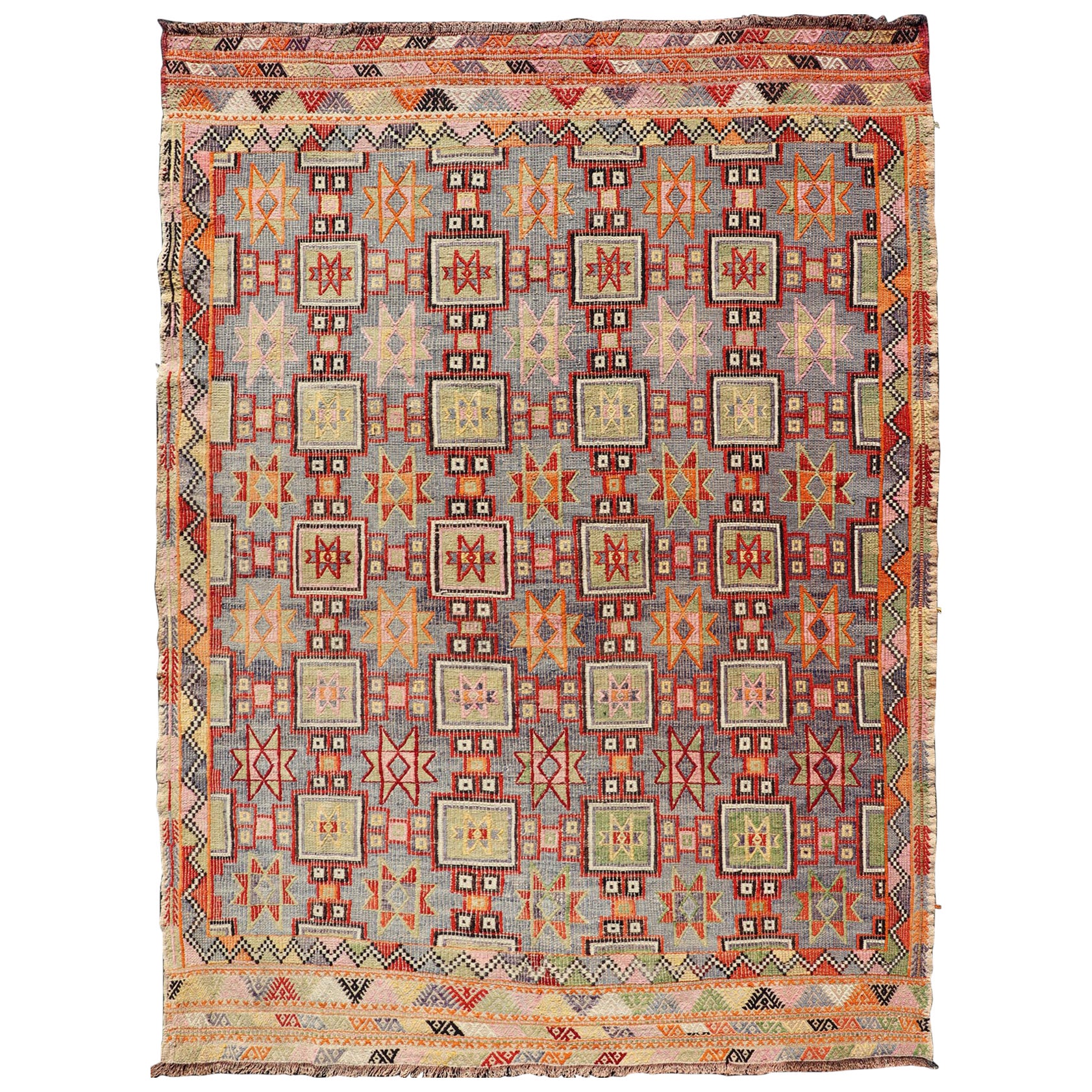 Bunt Türkischer Kelim im Vintage-Stil mit Sternmuster in Grau und Grün bestickt im Angebot