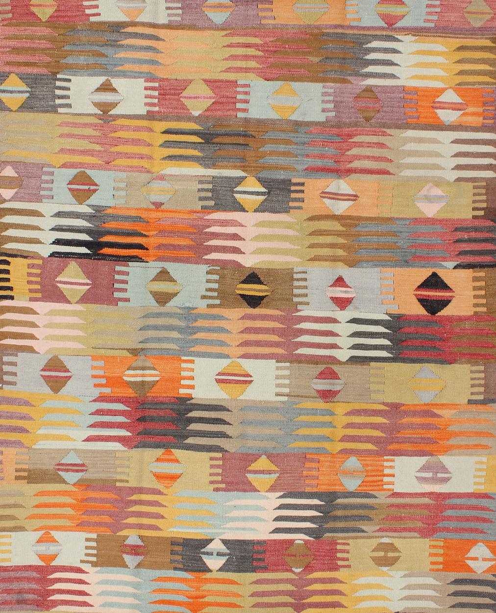 Colorful Vintage Turkish Kilim with All-Over Latching Design & Geometric Shapes In Excellent Condition For Sale In Atlanta, GA