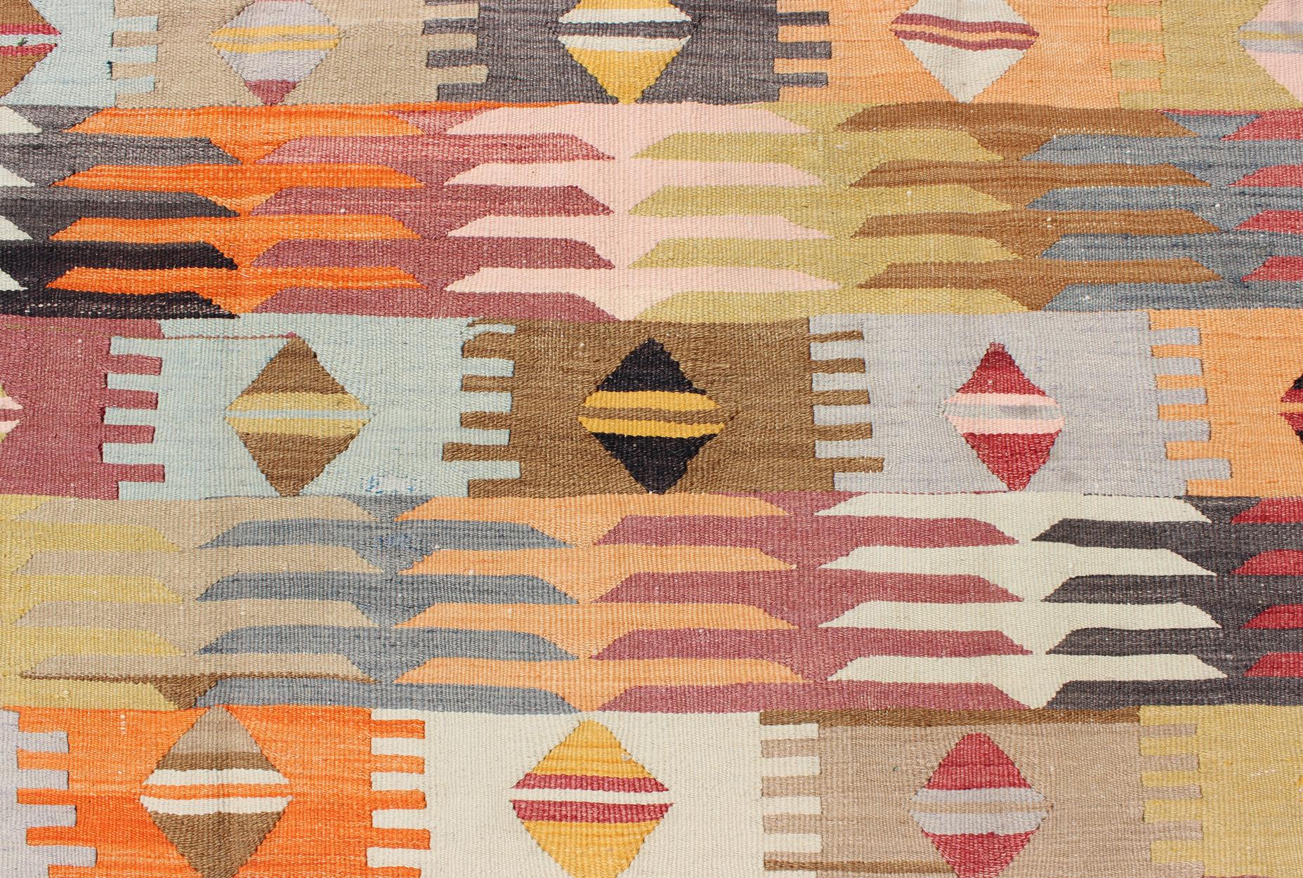 Colorful Vintage Turkish Kilim with All-Over Latching Design & Geometric Shapes For Sale 3