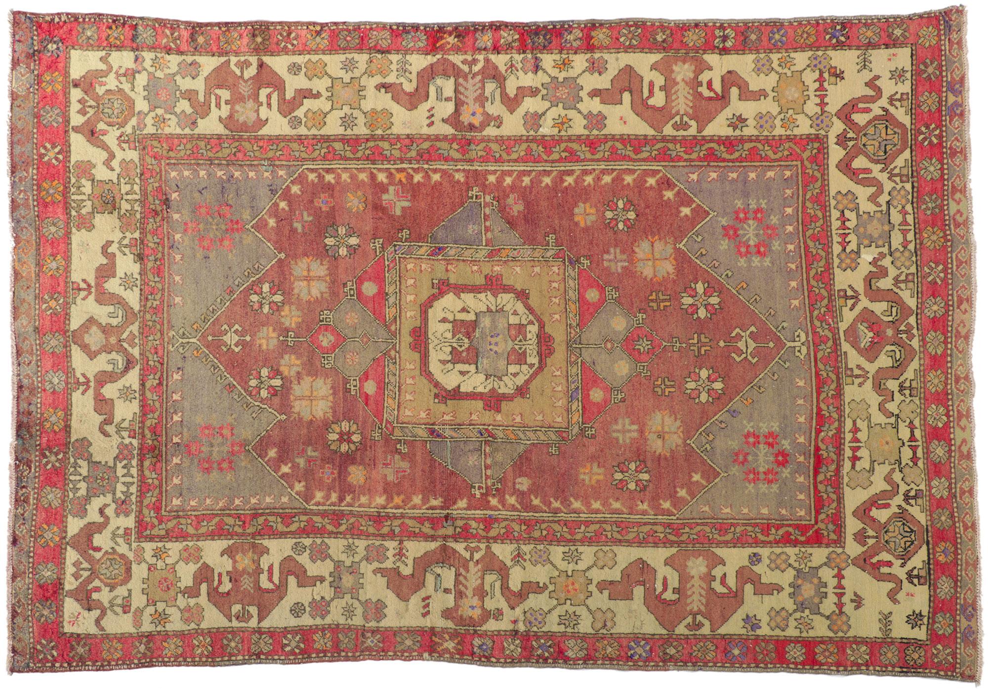 Bunter türkischer Oushak-Teppich im Vintage-Stil im Angebot 3