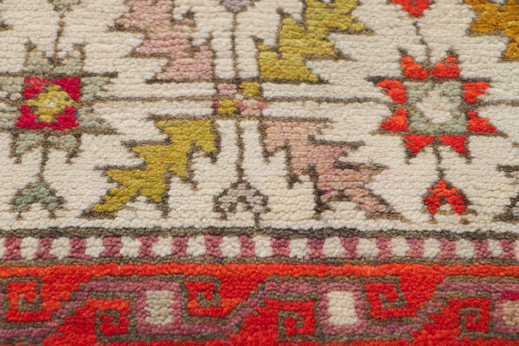 Colorful Vintage Turkish Oushak Rug In Good Condition For Sale In Dallas, TX