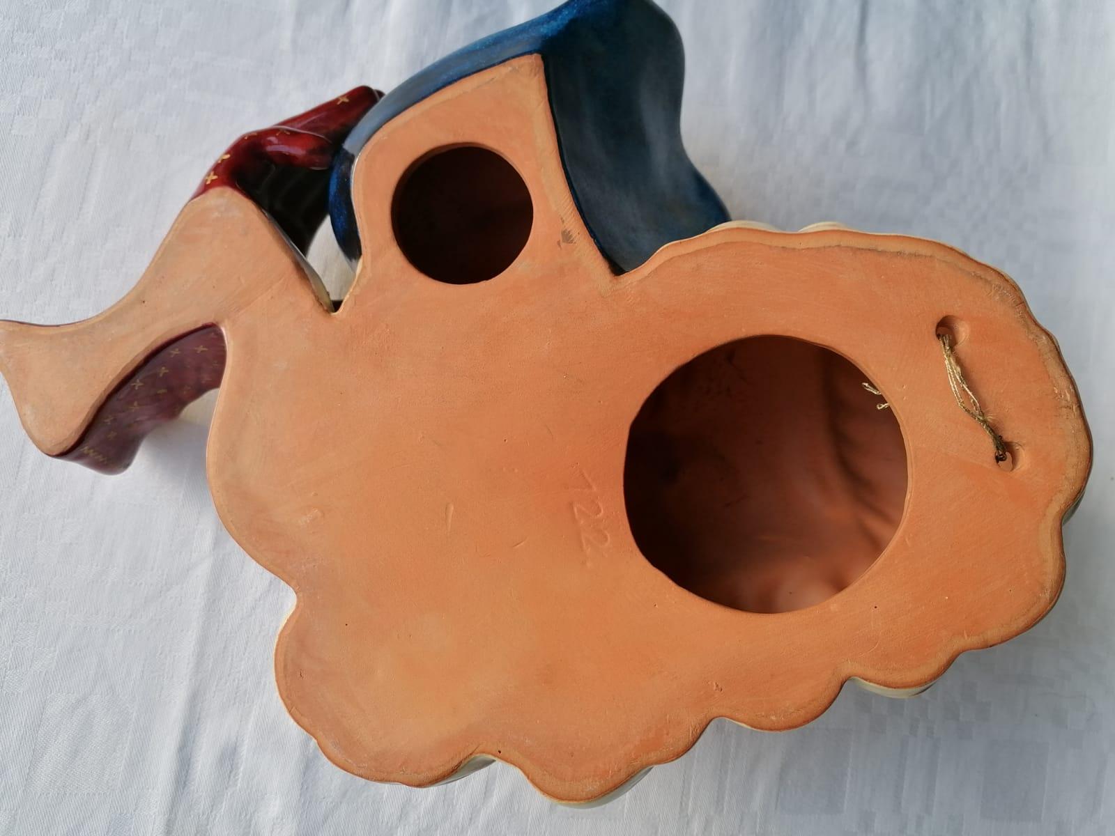 Bunte Wanddekorative Keramikmaske aus der Mitte des Jahrhunderts im Angebot 1