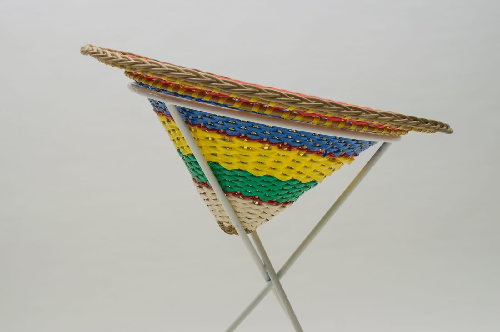 Mid-Century Modern Colorful Wickerwork Midcentury Tripod Presentation Basket, 1950s For Sale