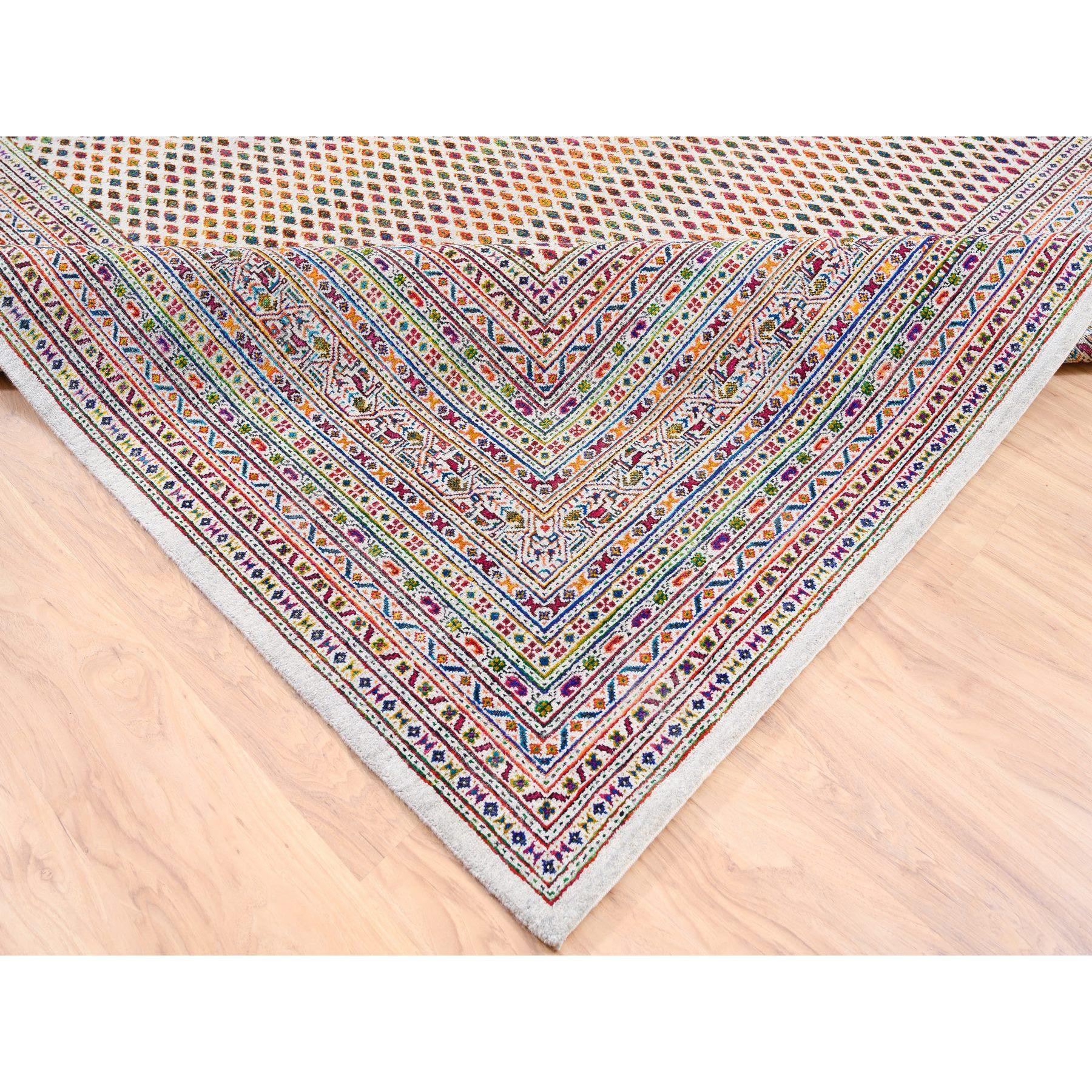 XXI secolo e contemporaneo Tappeto colorato in lana e seta Sari Sarouk Mir ispirato al design Boteh annodato a mano in vendita
