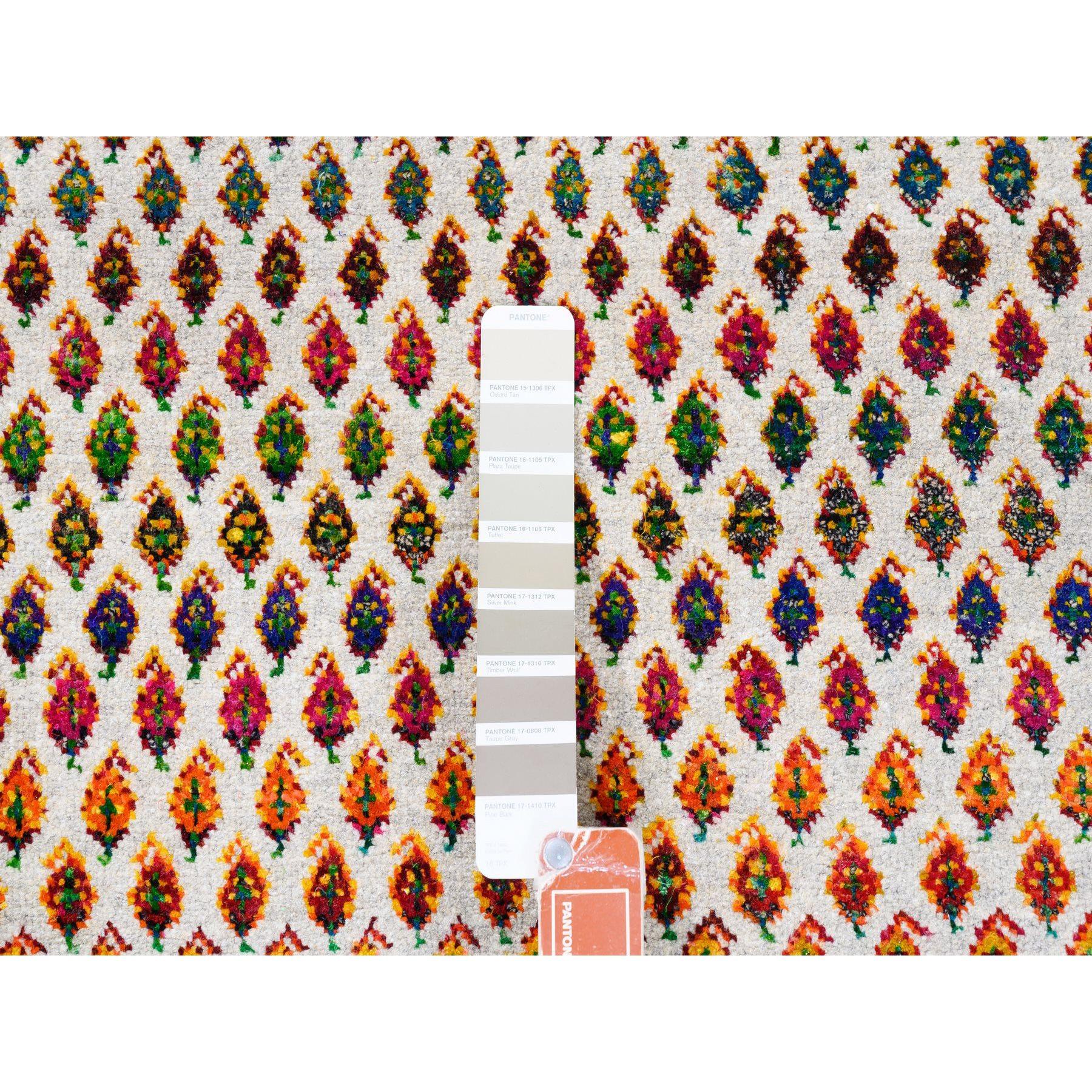 Seta Tappeto colorato in lana e seta Sari Sarouk Mir ispirato al design Boteh annodato a mano in vendita