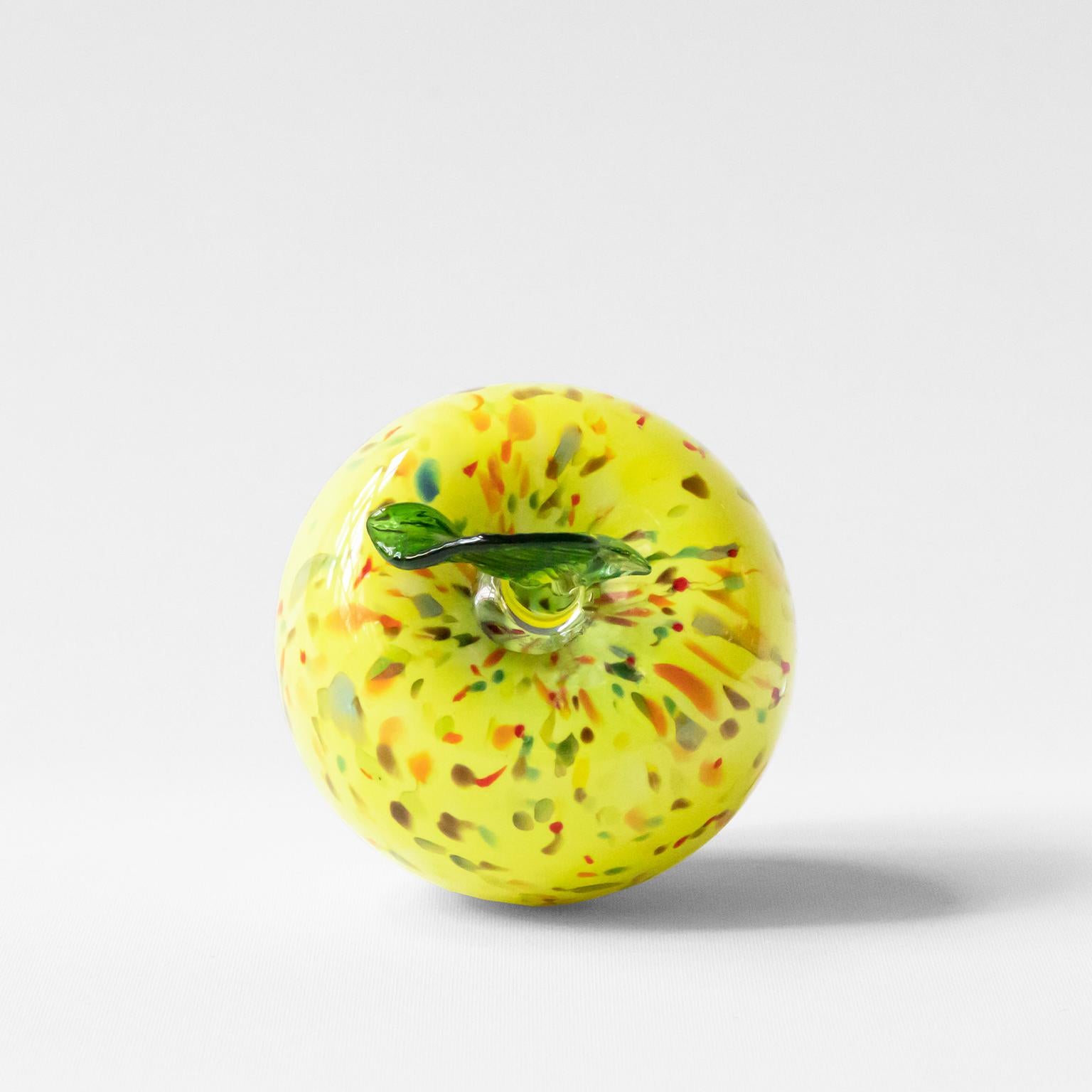 Colorful Yellow Blown Glass Decorative Object In New Condition In İSTANBUL, TR