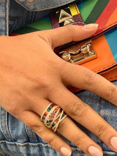 Anello d'argento con zirconi colorati