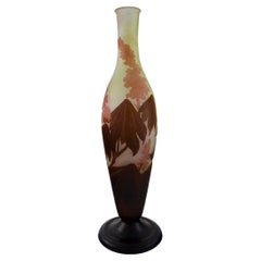 Colossale vaso antico Emile Gallé "Ricin" in vetro artistico smerigliato