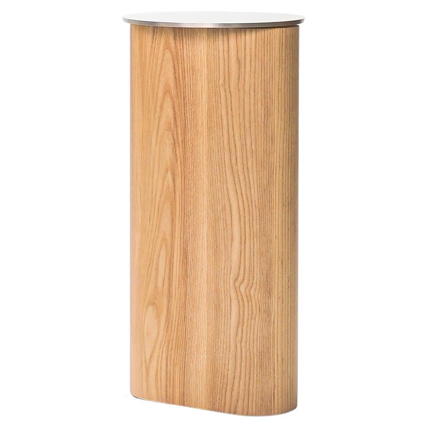 Tavolino a una gamba Colossal I in alluminio e legno di frassino di Medium Small in vendita