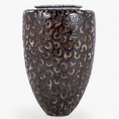 Jarre colossale en grès de Per Weiss