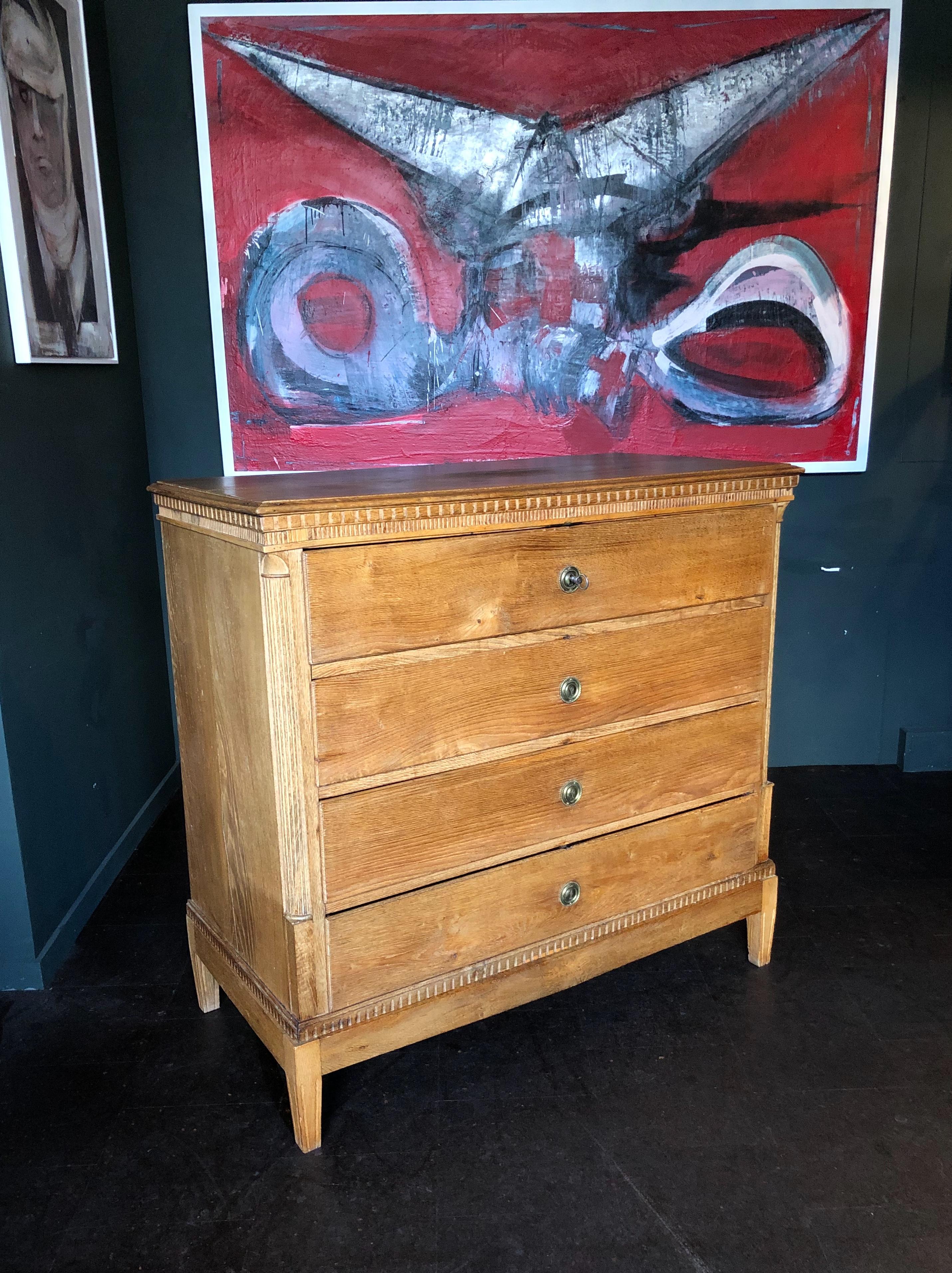 An enormous Scandinavian oak chest of drawers. W 120, D 59, H 116cm. Dating from the Louis XVI period, circa 1800. A wonderful architectural statement piece of furniture and very practical for storage. Original key and locks.
Lovely aged oak which