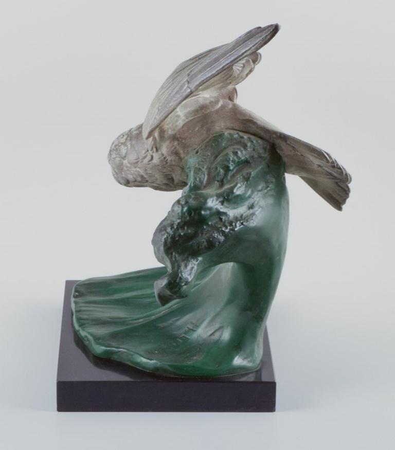 Colossal-Skulptur nach Henry Lechesne. Vogel mit ausgestreckten Flügeln (20. Jahrhundert) im Angebot
