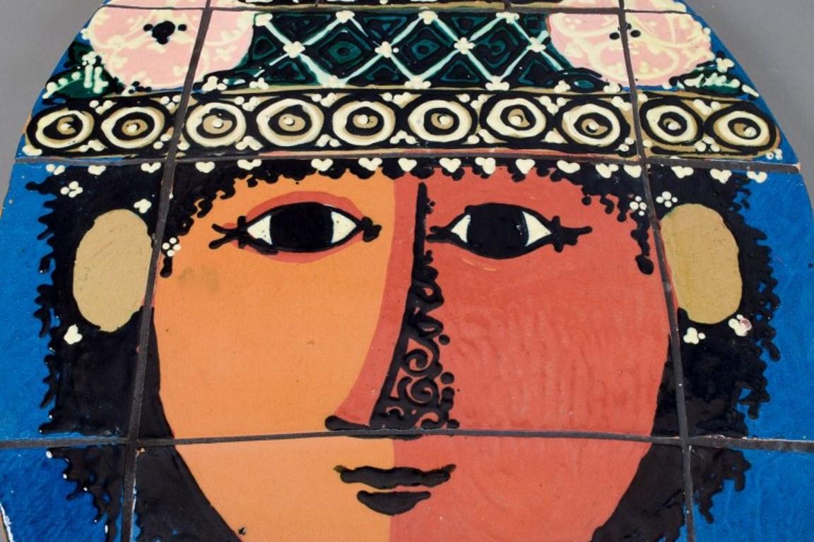 Kolossales, einzigartiges Wandrelief von Bjørn Wiinblad aus Keramikfliesen.  Das Gesicht einer Frau. (Dänisch) im Angebot