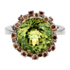 Colosseum: 18 kt white gold cocktail ring with rare zultanite and cognaq diamond