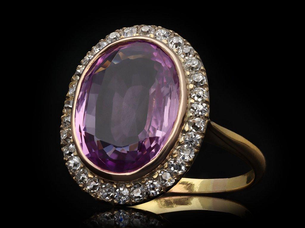 Colour Change Ceylon Sapphire and Diamond Ring, circa 1905 In Good Condition For Sale In London, GB