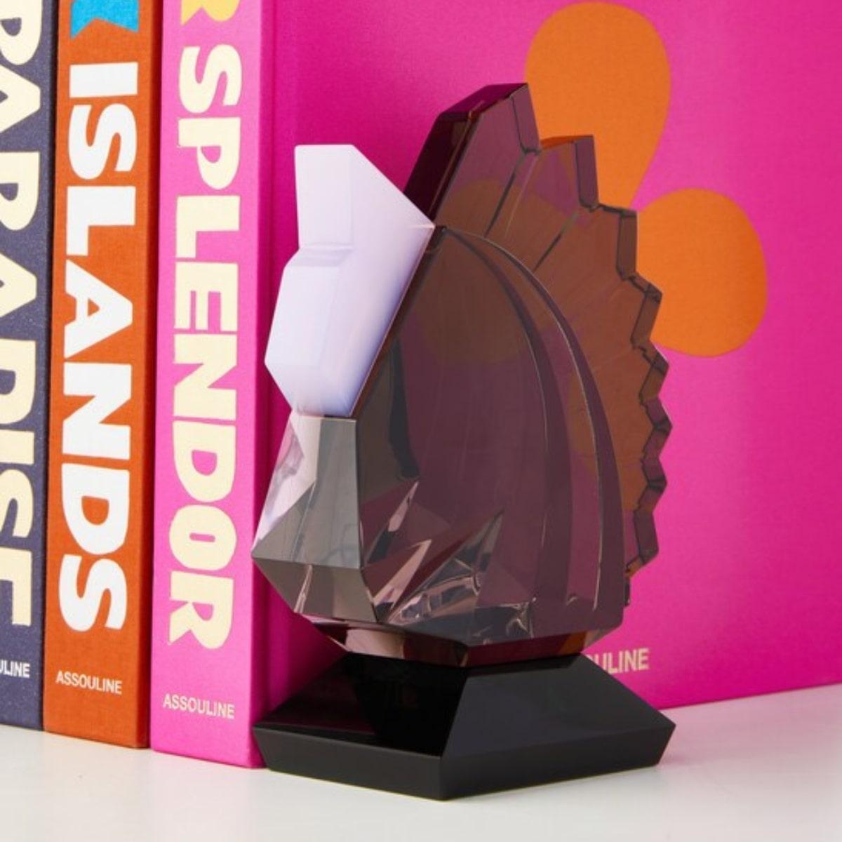 Coloured crystal Bookend Featuring a Horse's Head. In New Condition For Sale In Saint-Ouen, FR