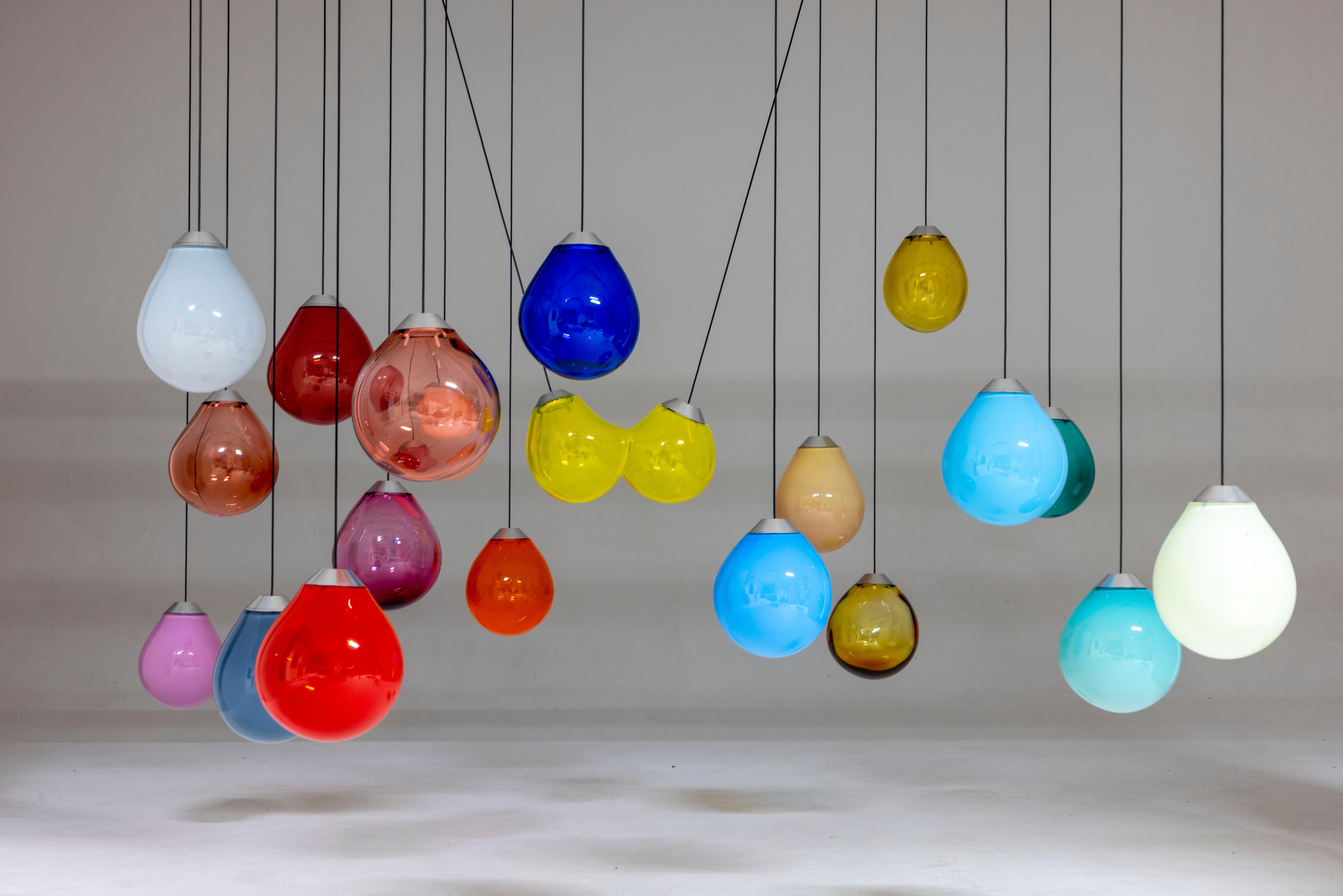 Coloured Double Momentum Blown Glass Pendants by Alex de Witte In New Condition For Sale In Geneve, CH