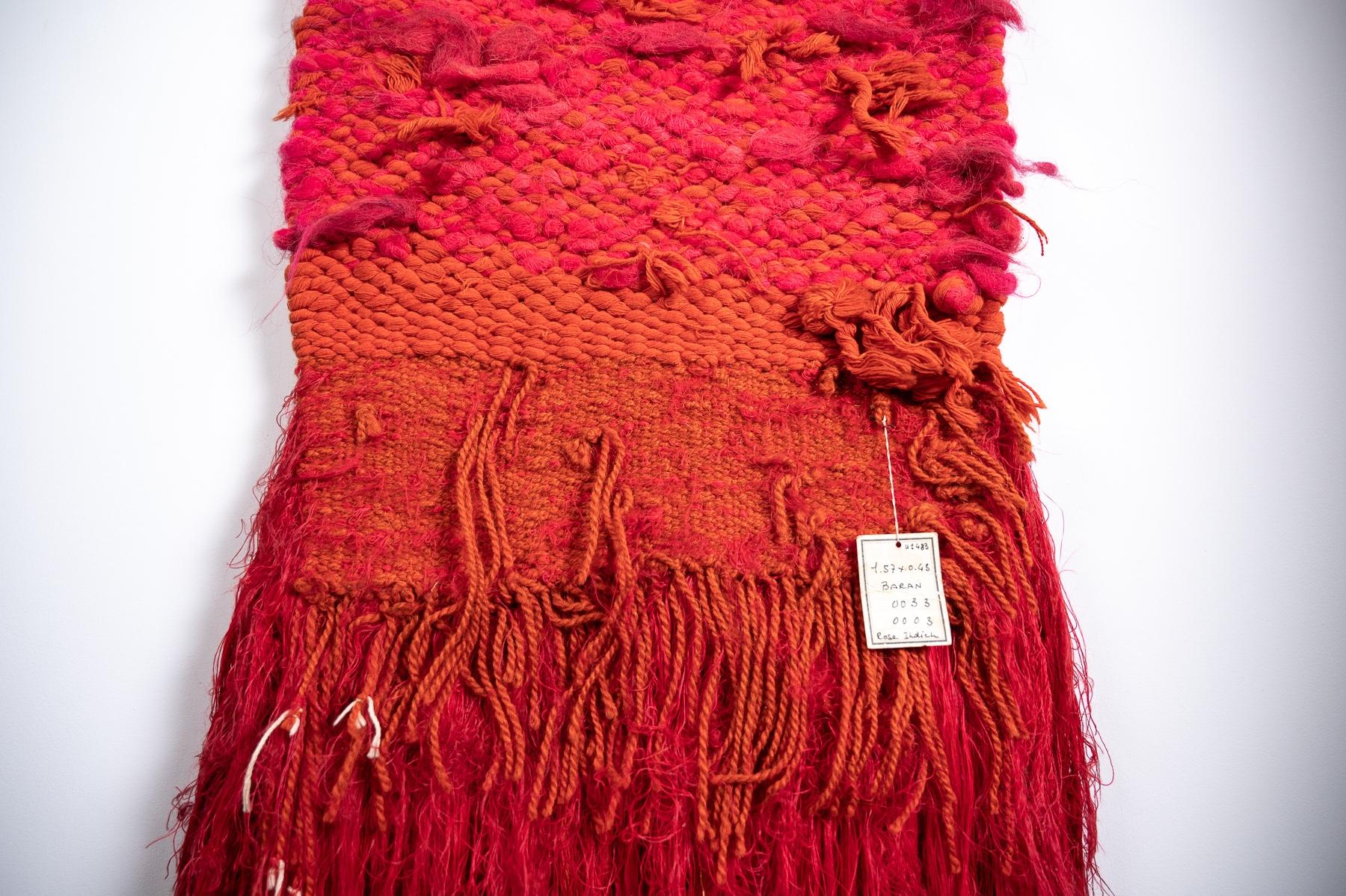 Bunter Wandbehang aus Leinen aus den 1980er Jahren von Edward Baran im Angebot 7