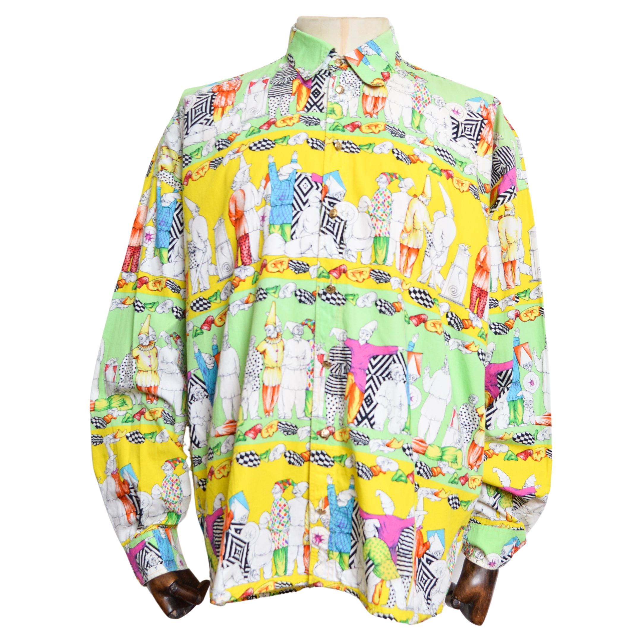 VERSACE Chemise vintage colorée à manches longues à motif clown de jardin des années 1990 en vente