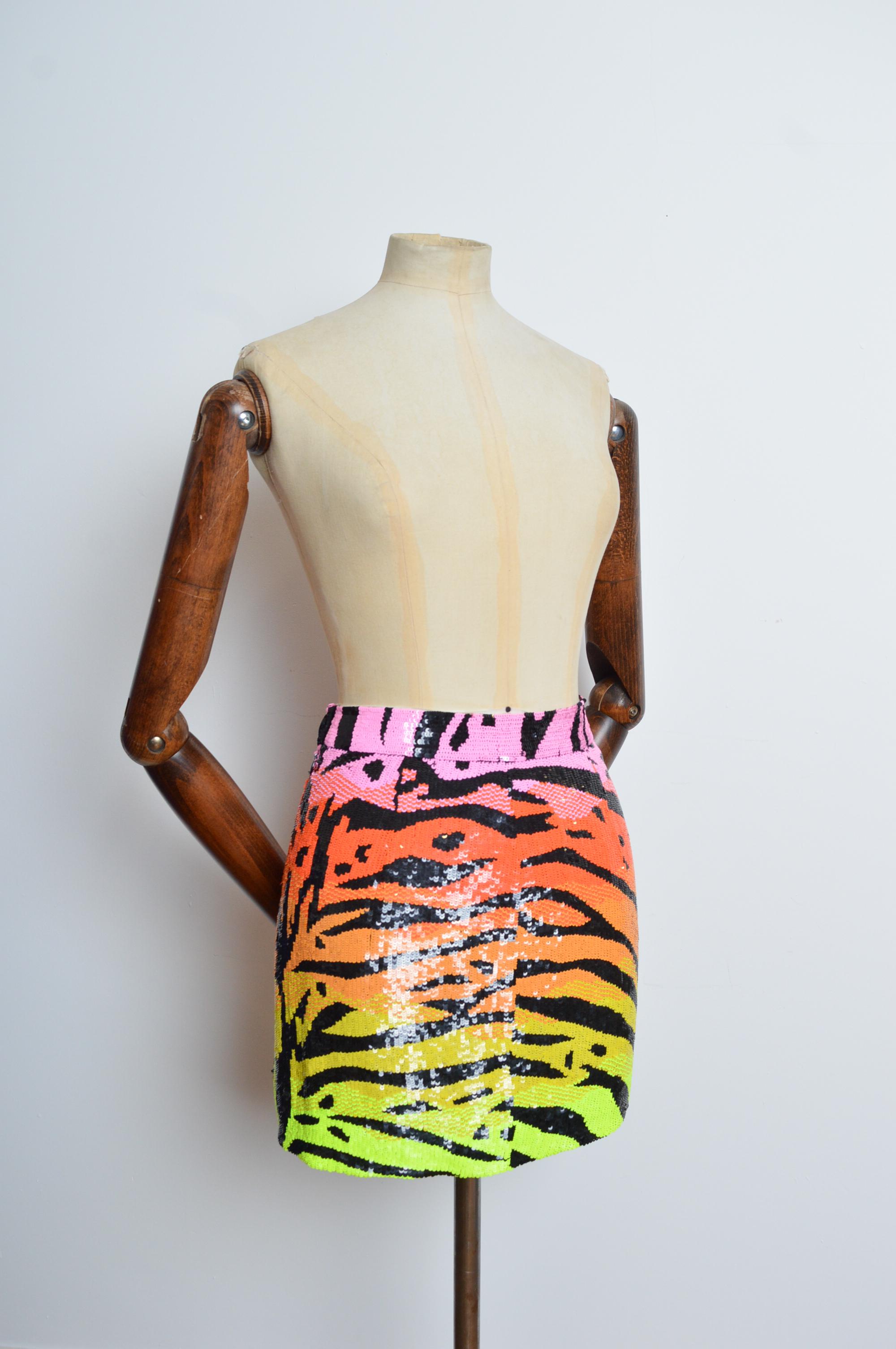 Donna Minigonna colorata a righe tigrate ASHISH Sequin Sunset Ombré in vendita