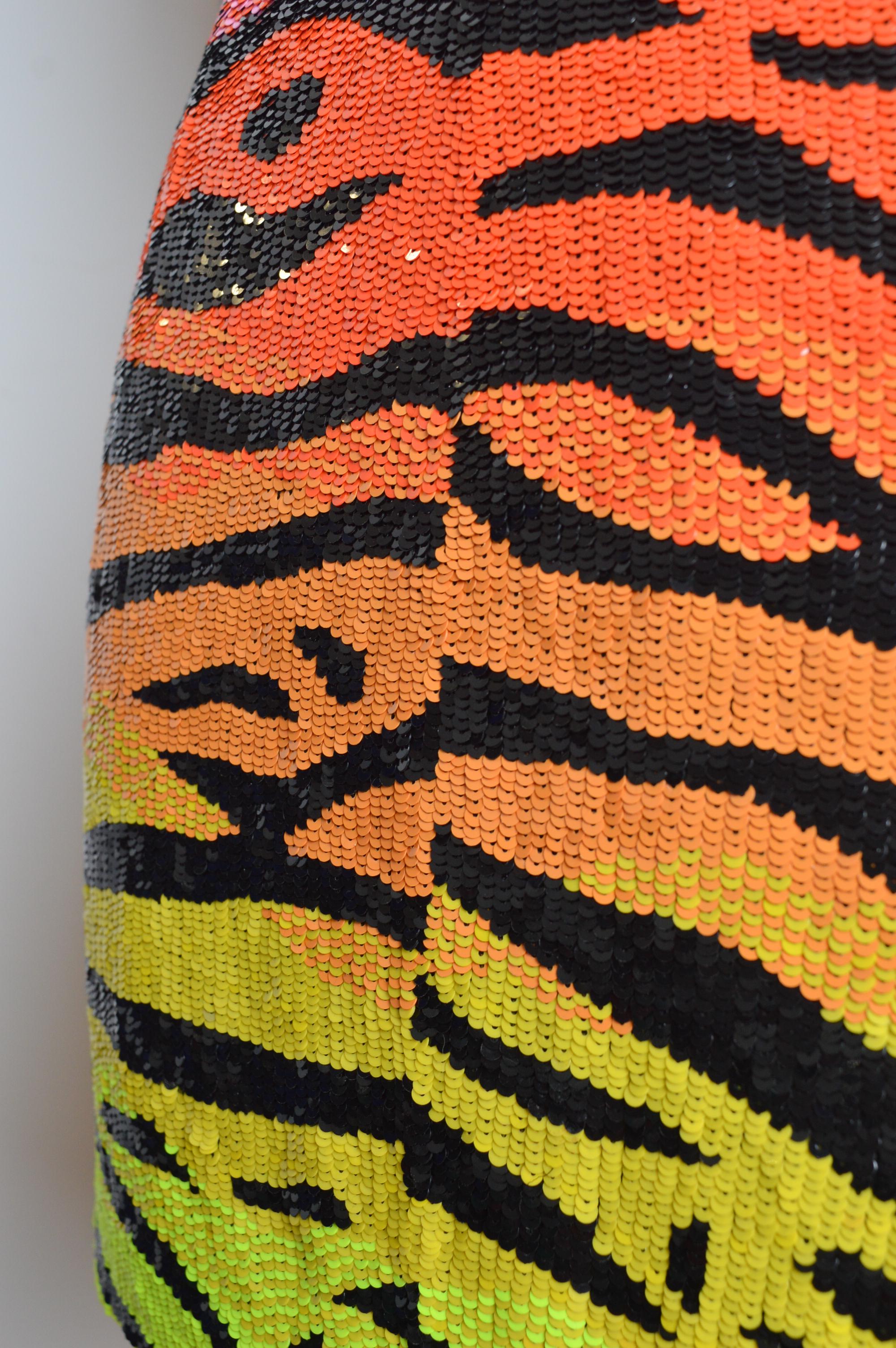 Minigonna colorata a righe tigrate ASHISH Sequin Sunset Ombré in vendita 2