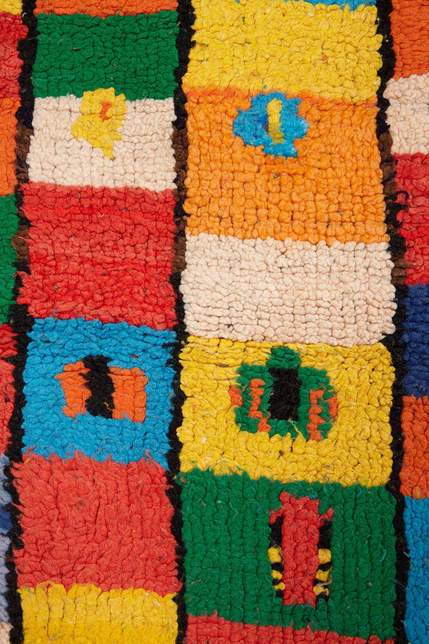 Farbenfroher marokkanischer Azilal Vintage-Berberteppich im Zustand „Gut“ im Angebot in Milan, IT